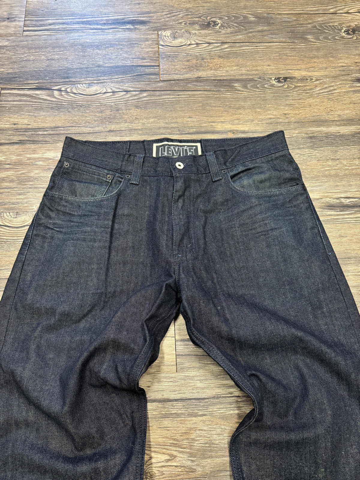 LEVI 569 DARK WASH DENIM POCKET DESIGN JEANS (33)
