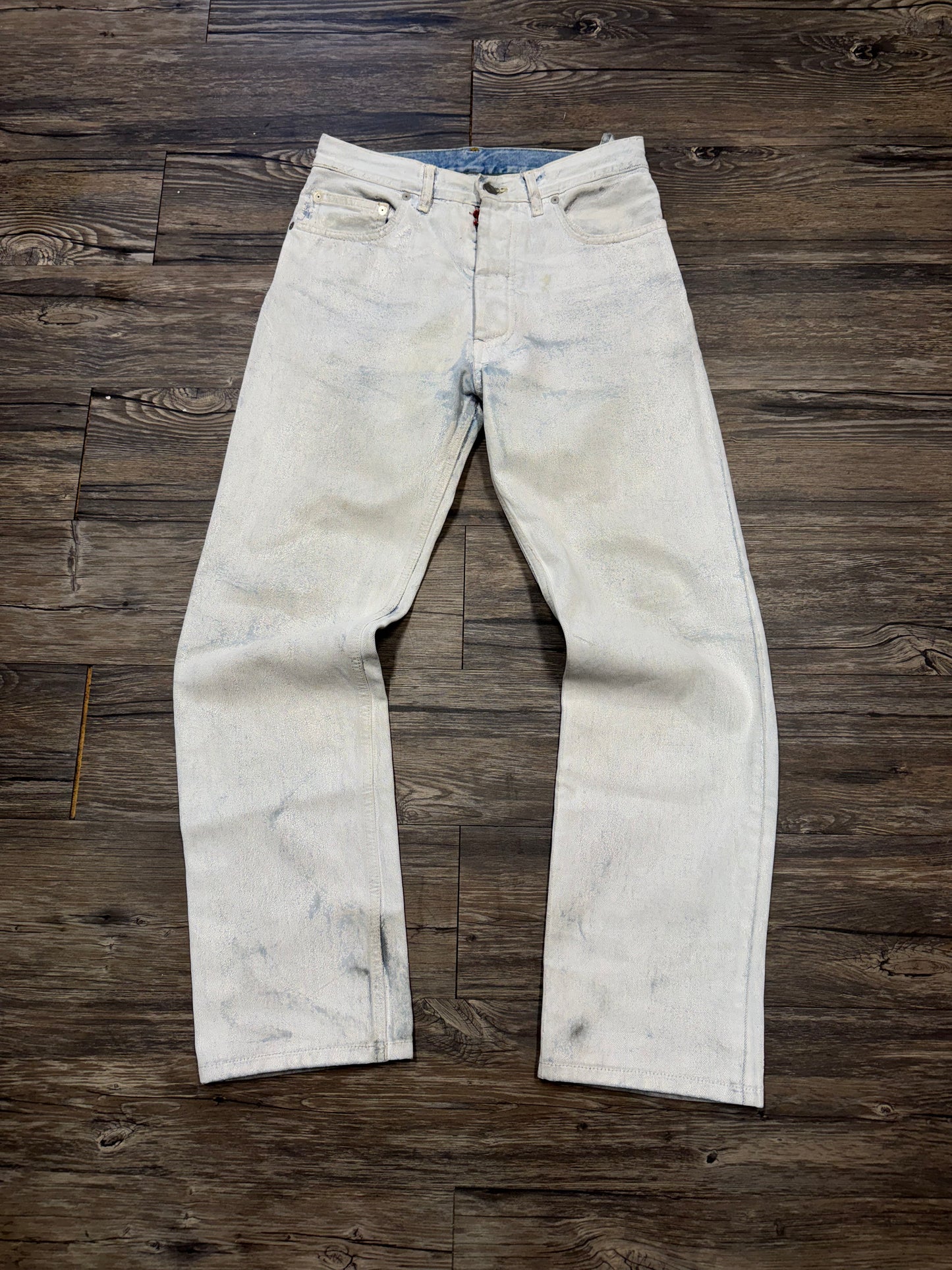 MAISON MARGIELA PAINTED WHITE DENIM JEANS (30)