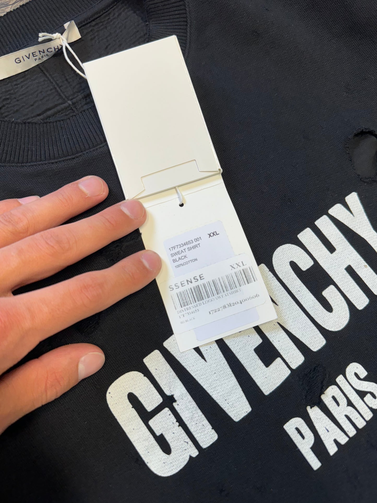 GIVENCHY DISTRESSED CREWNECK NEW (XXL & XL)