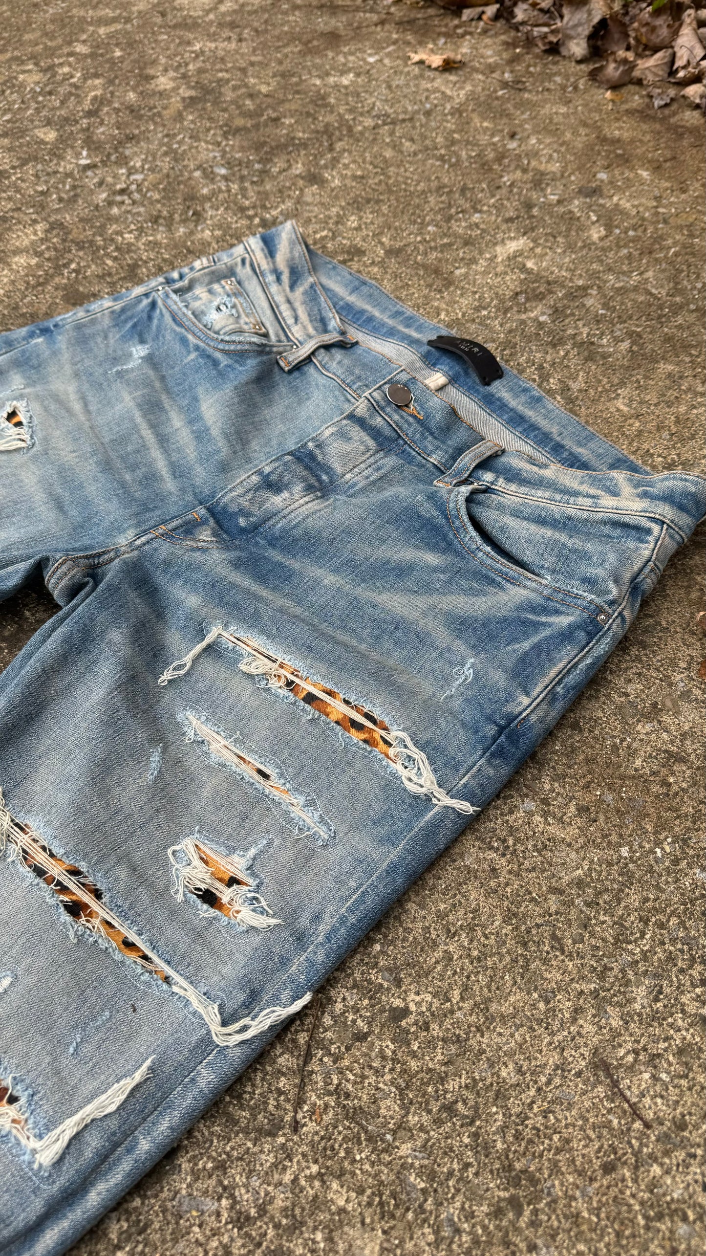 AMIRI DISTRESSED CHEETAH PRINT JEANS (33)
