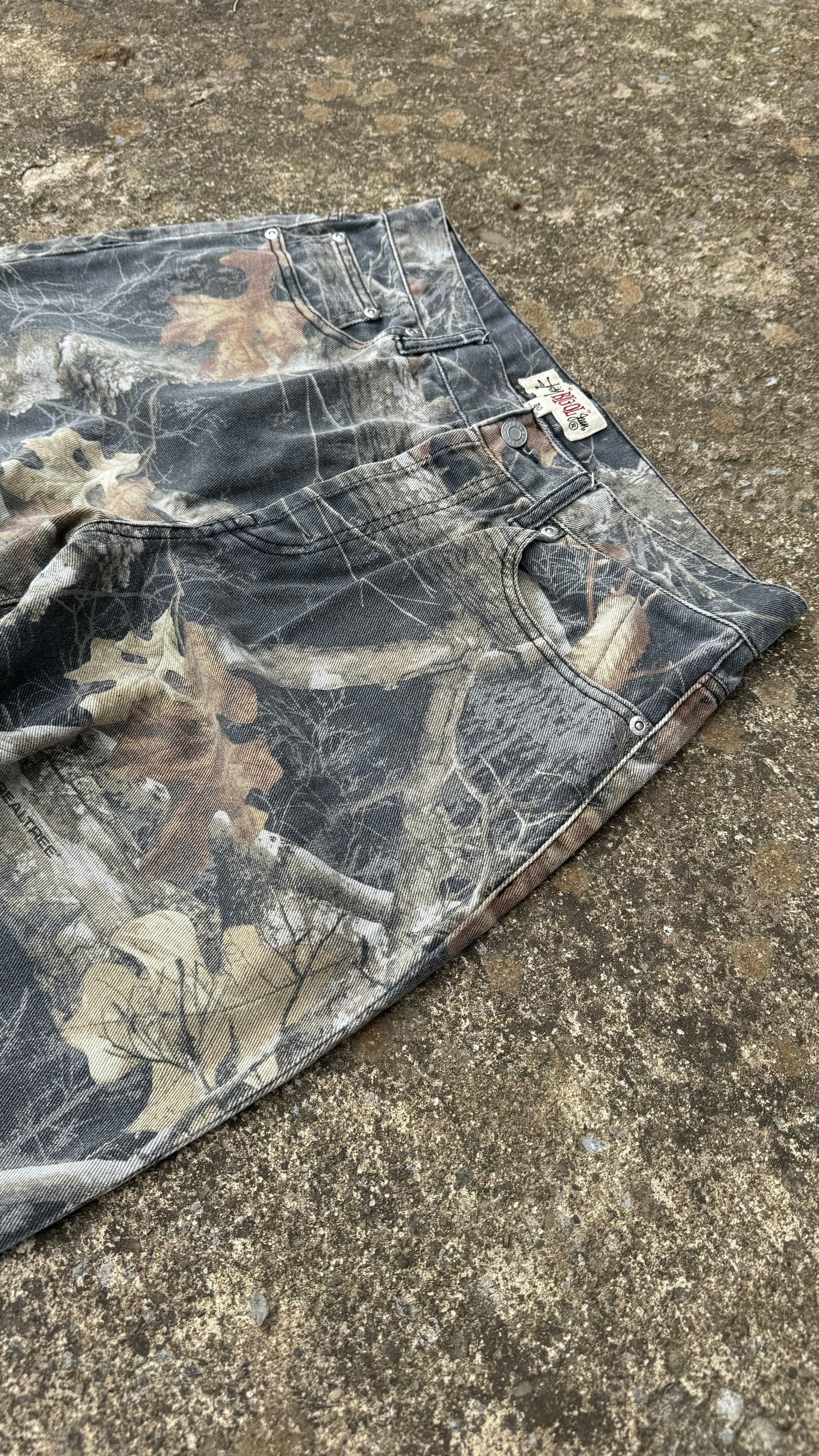 STUSSY REALTREE CAMO BIG OL' JEANS (30)