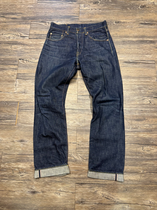 MOMOTARO DARK BLUE SELVEDGE DISTRESSED JEANS (31)