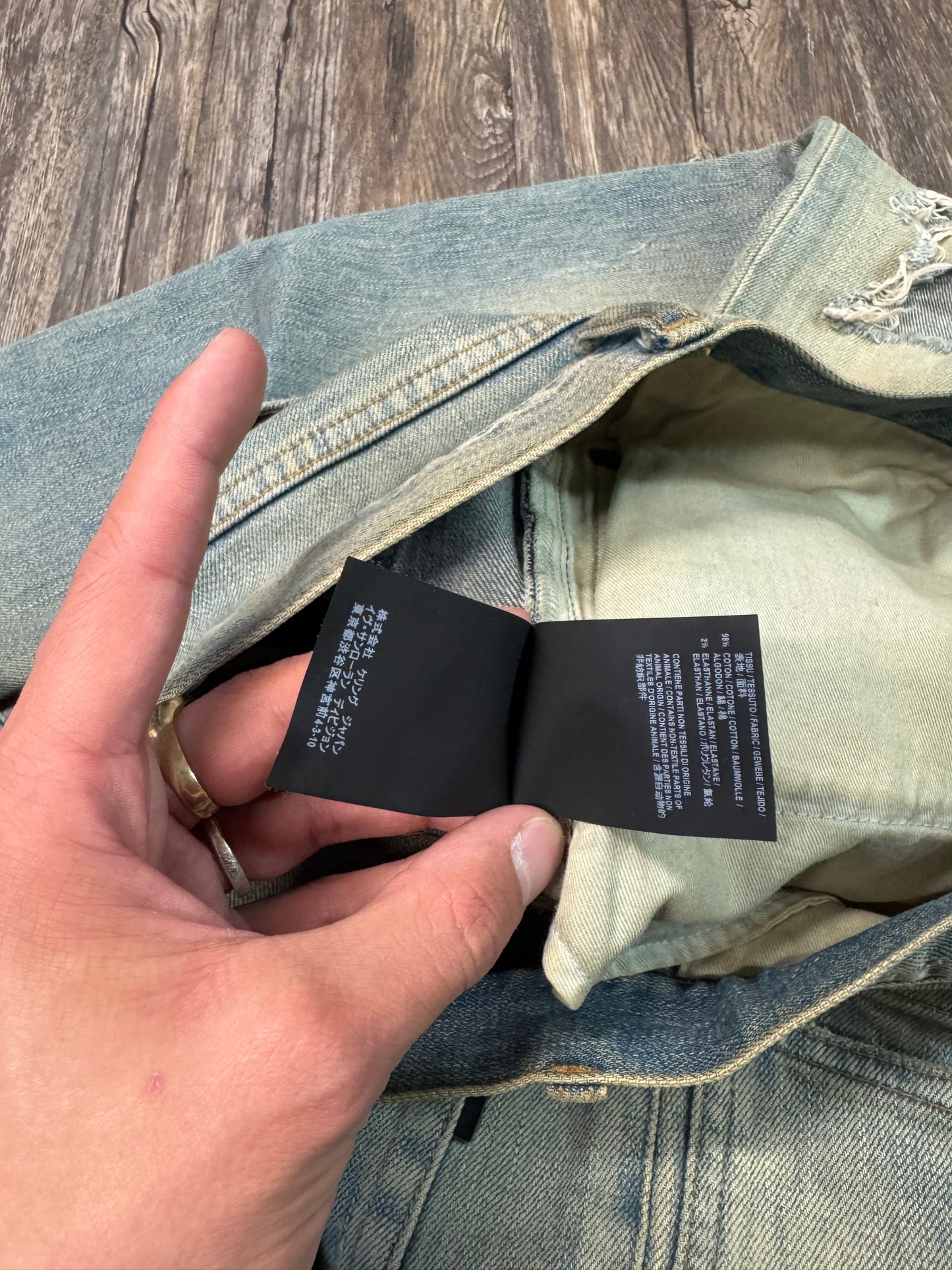 SAINT LAURENT PARIS ‘18 CRASH LIGHTWASH JEANS (28)