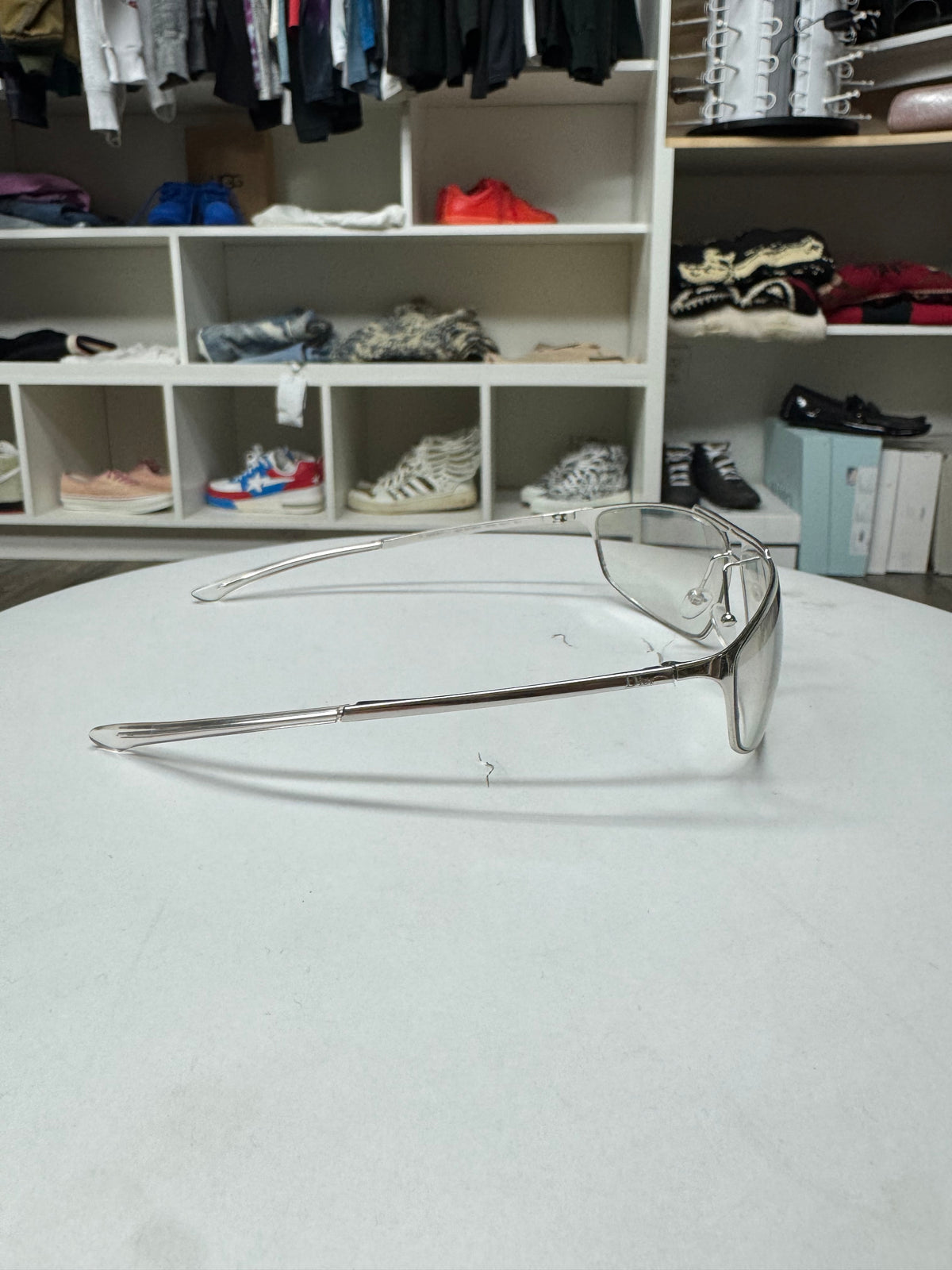 CHRISTIAN DIOR FRAMED AVIATOR GLASSES (OS)