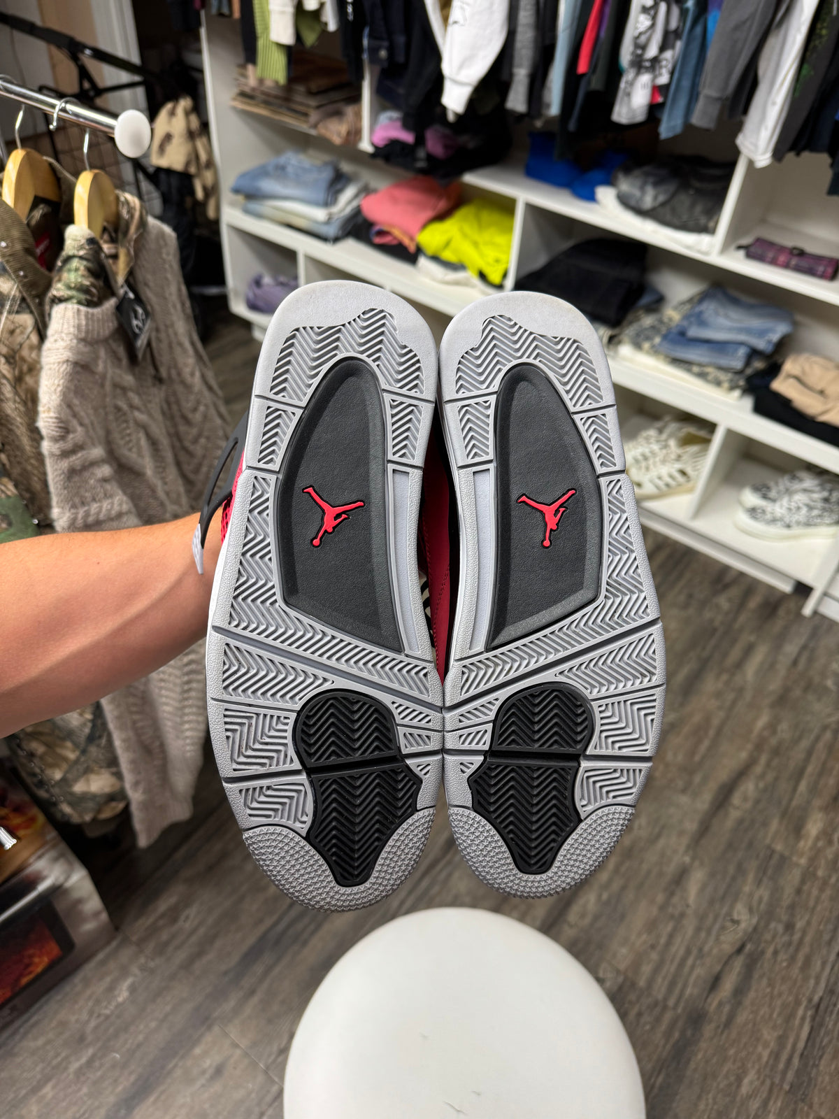 AIR JORDAN 4 RETRO TORO BRAVO (10.5)