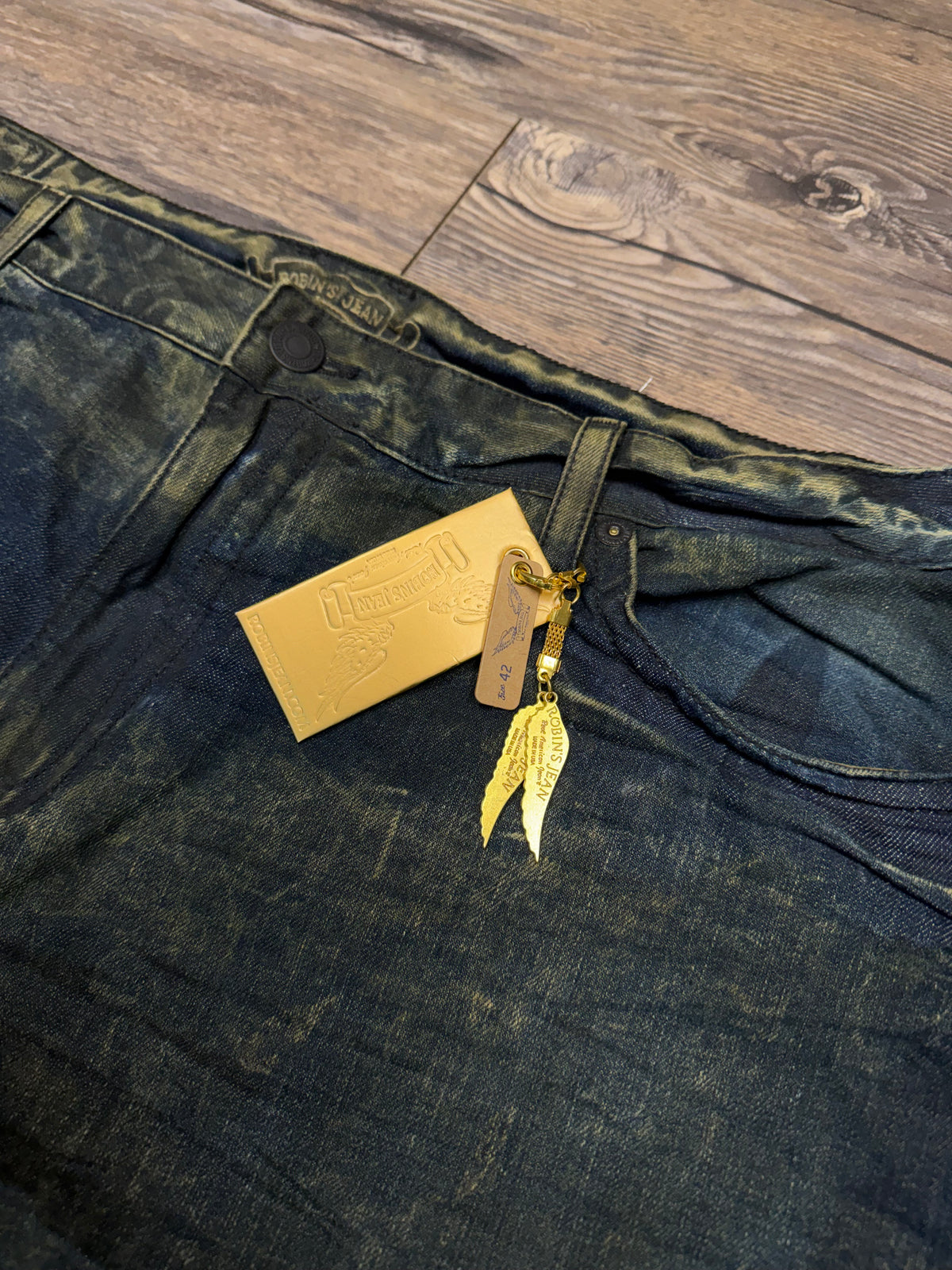 ROBINS CONSTELLATIONS STUDDED WING MUD WASH JEANS (42)