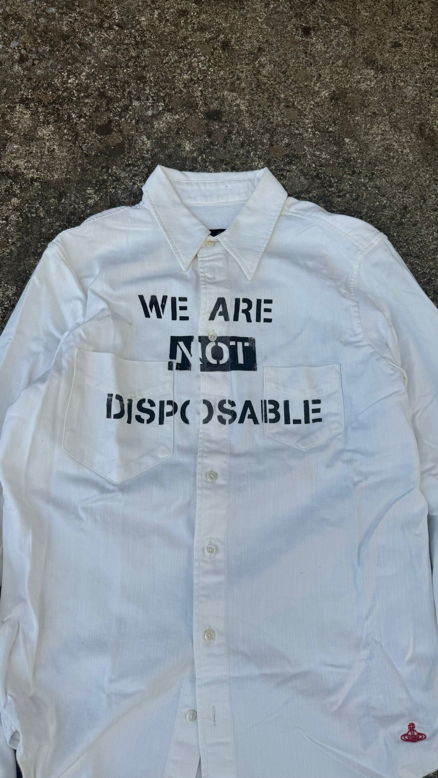 VIVIENNE WESTWOOD DISPOSABLE BUTTON UP (M)