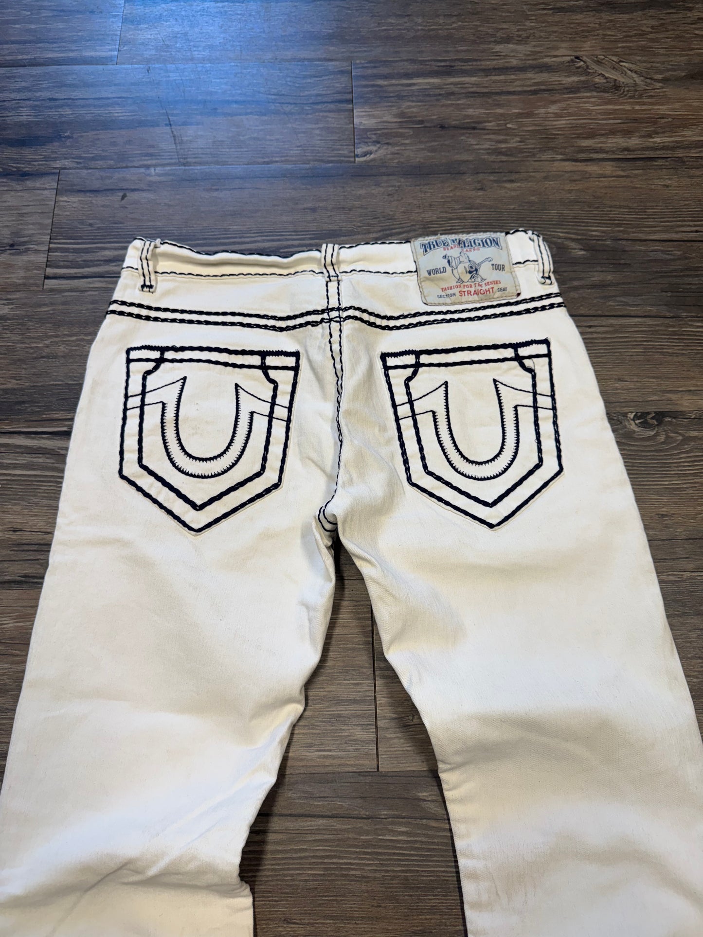 TRUE RELIGION ROCK REVIVAL JEANS (32)
