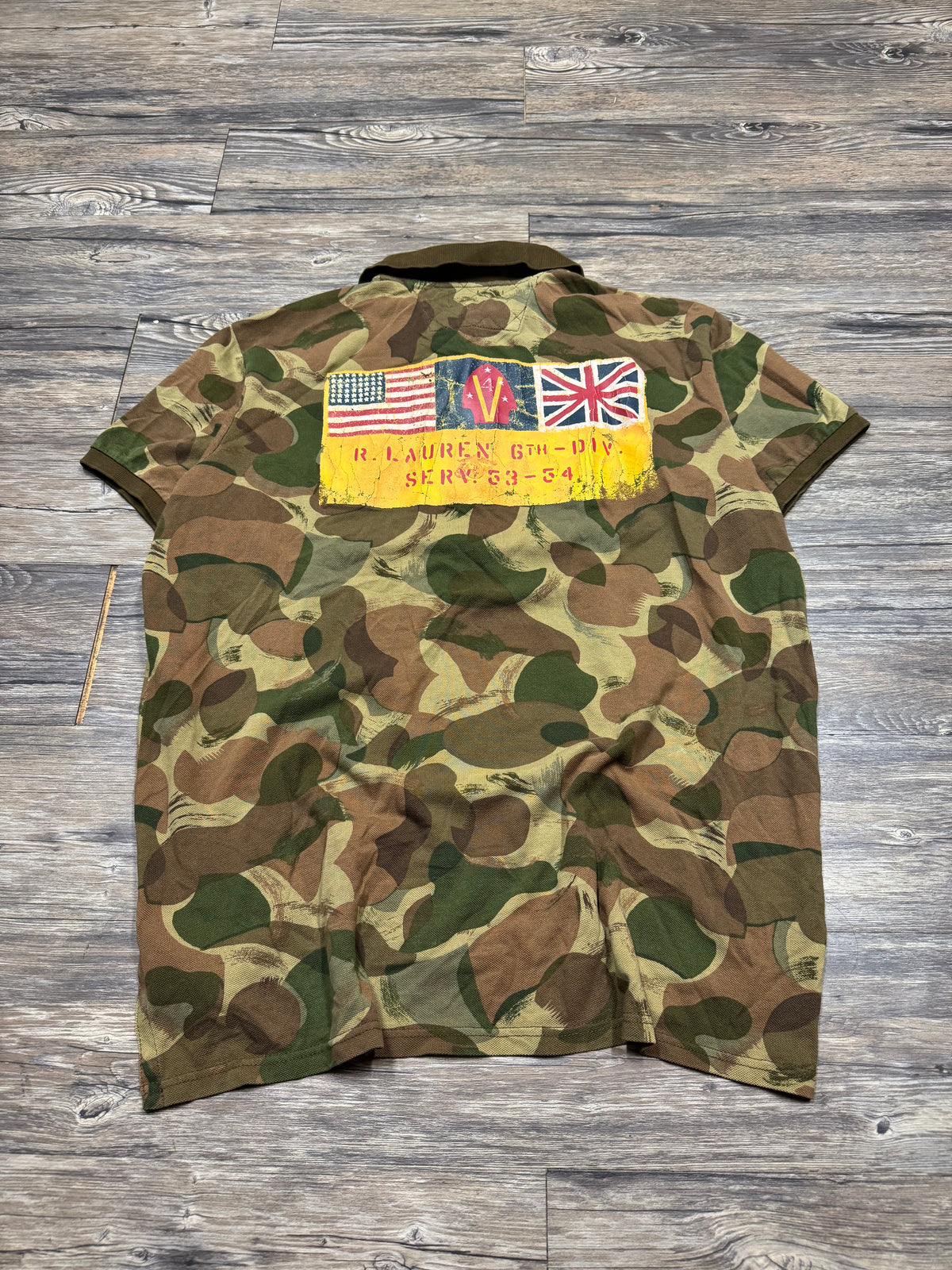 POLO RALPH LAUREN 90’s DUCK CAMO FLAG POLO (XL)