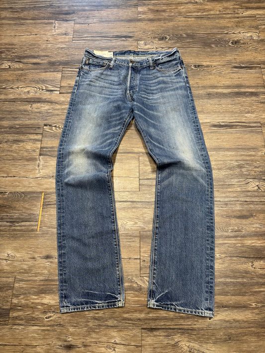 ABERCROMBIE & FITCH LIGHT WASH BOOTCUT BLUE DENIM JEANS (34)