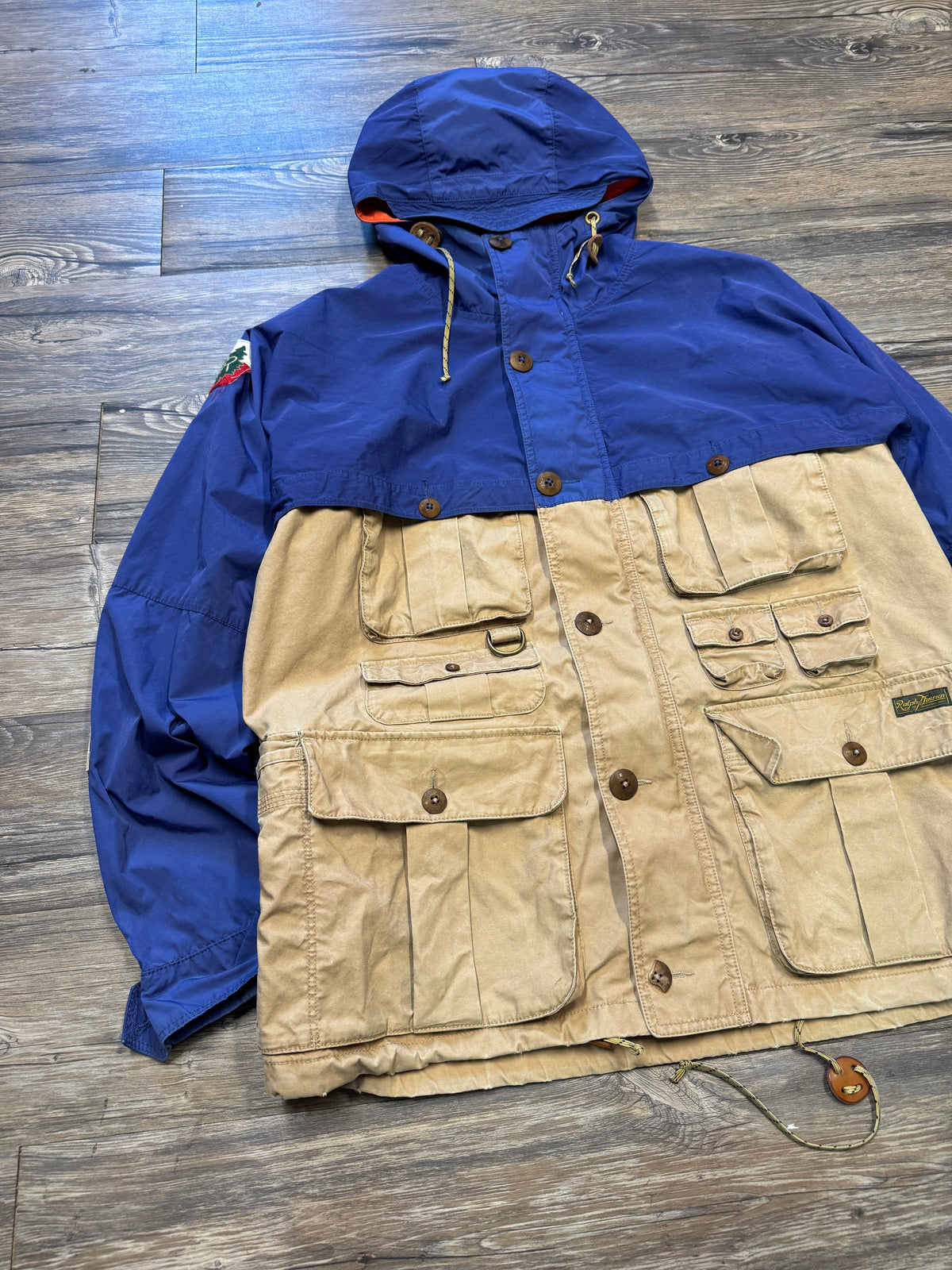 POLO RALPH LAUREN OUTDOORS MULTI-COLOR UTILITYY SKI JACKET (L)