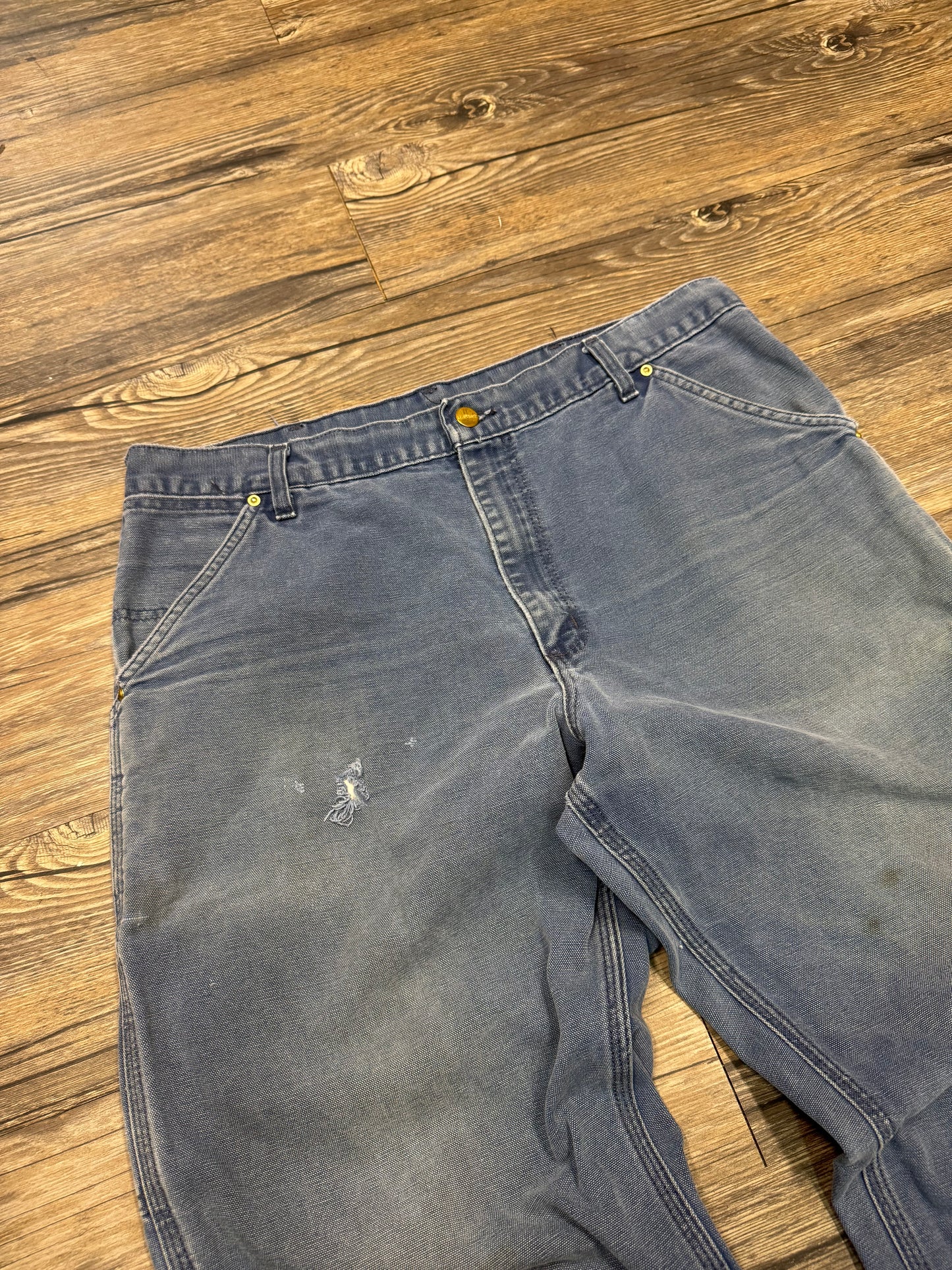 CARHARTT FADED BLUE VINTAGE CARPENTER JEANS (33)