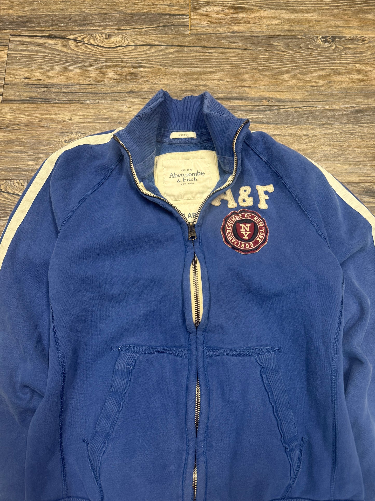 ABERCROMBIE & FITCH ZIP UP (XL)
