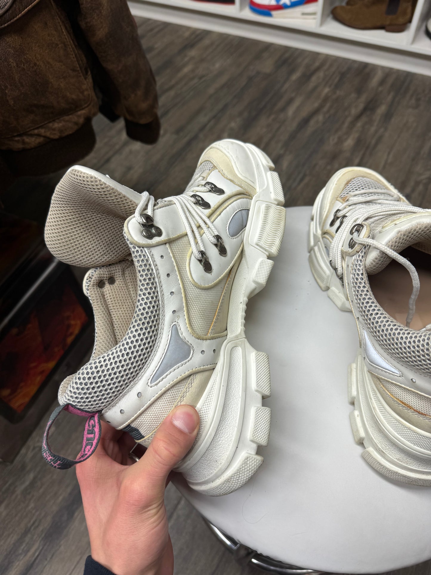 GUCCI XL WHITE SNEAKERS (11.5)