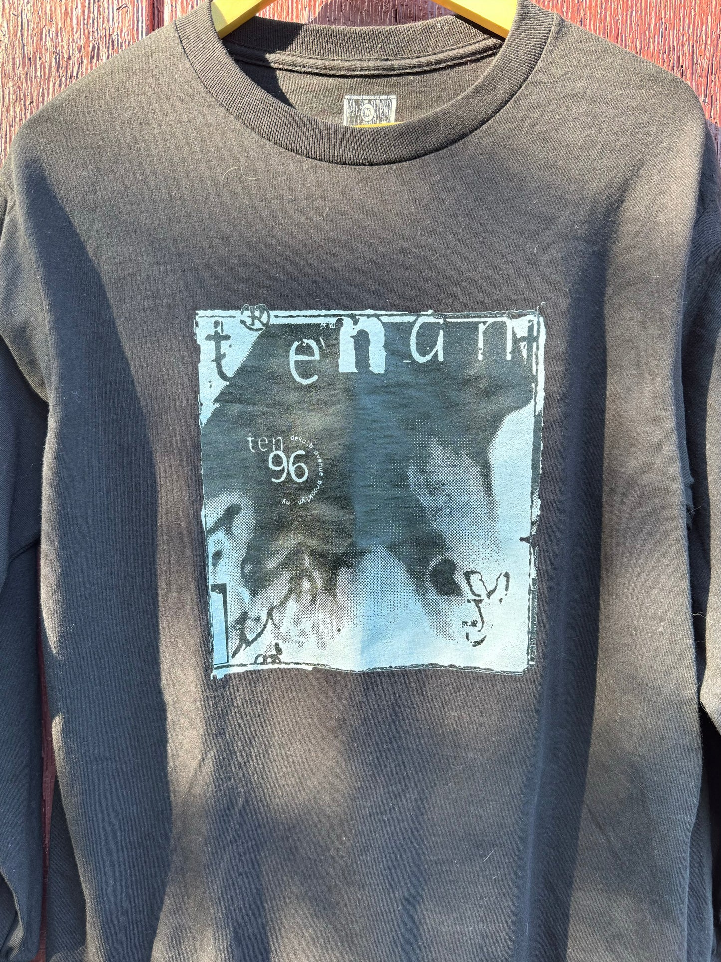 TENANT GRAPHIC LONG SLEEVE