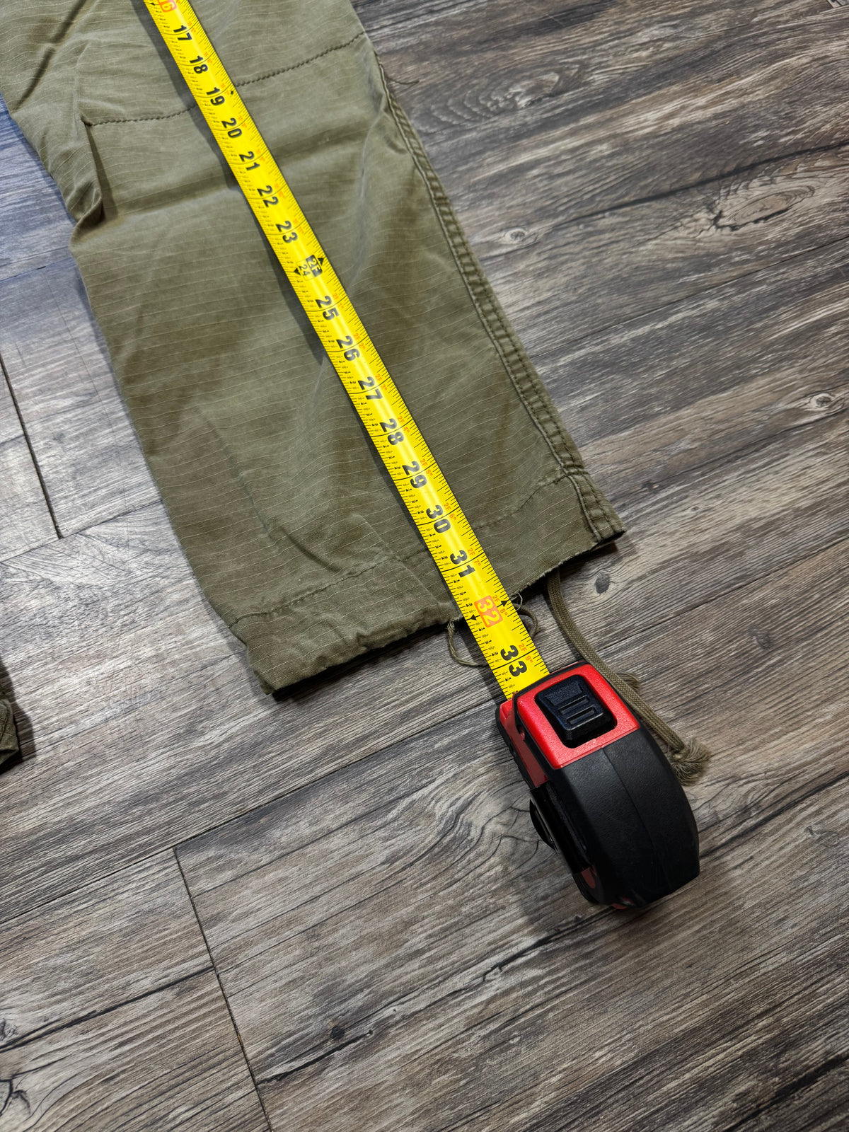 POLO RALPH LAUREN BUTTON CARGO PANTS (33)