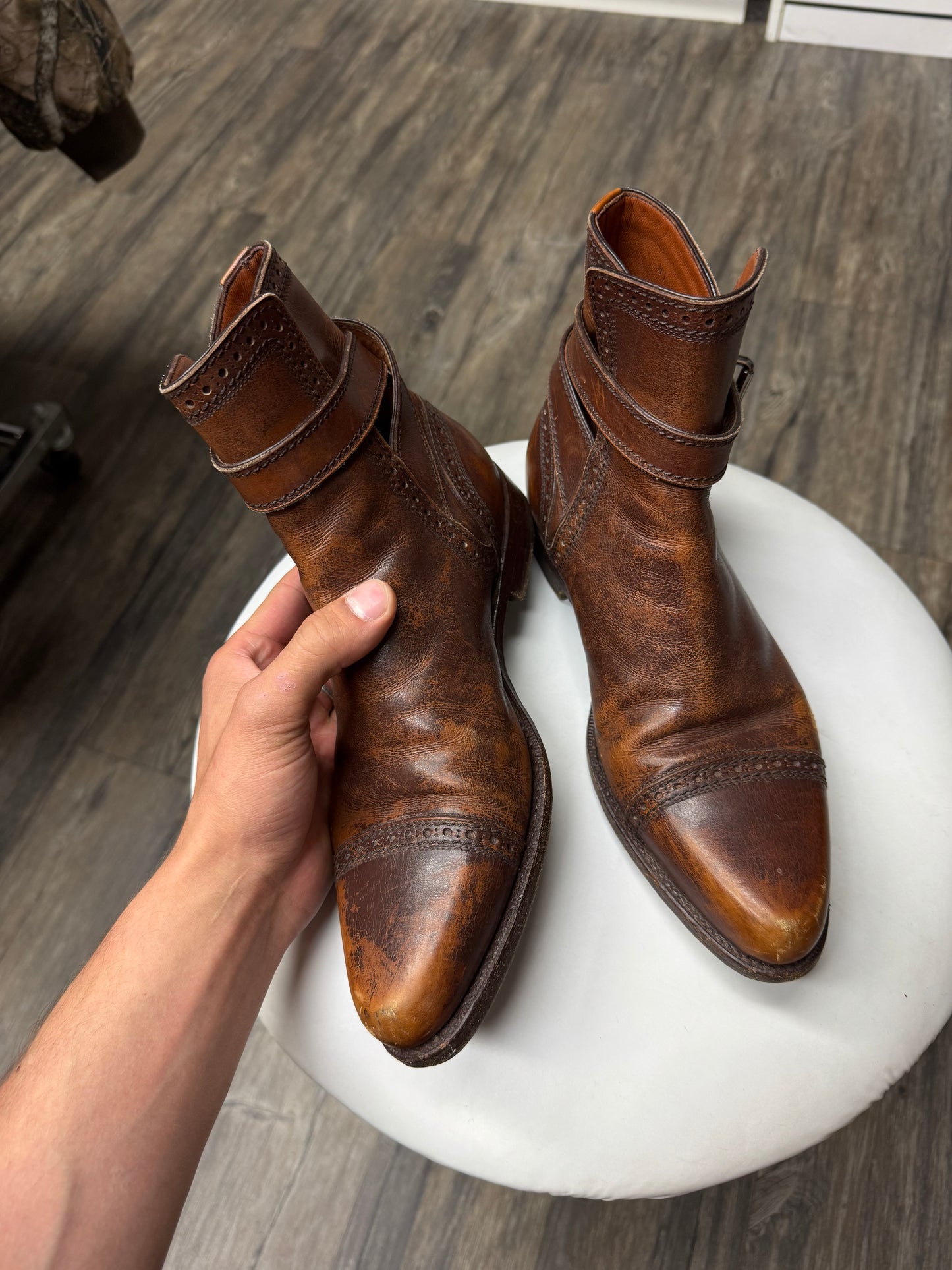 LOUIS VUITTON FADED BROWN LEATHER CHELSEA BOOTS (8.5)