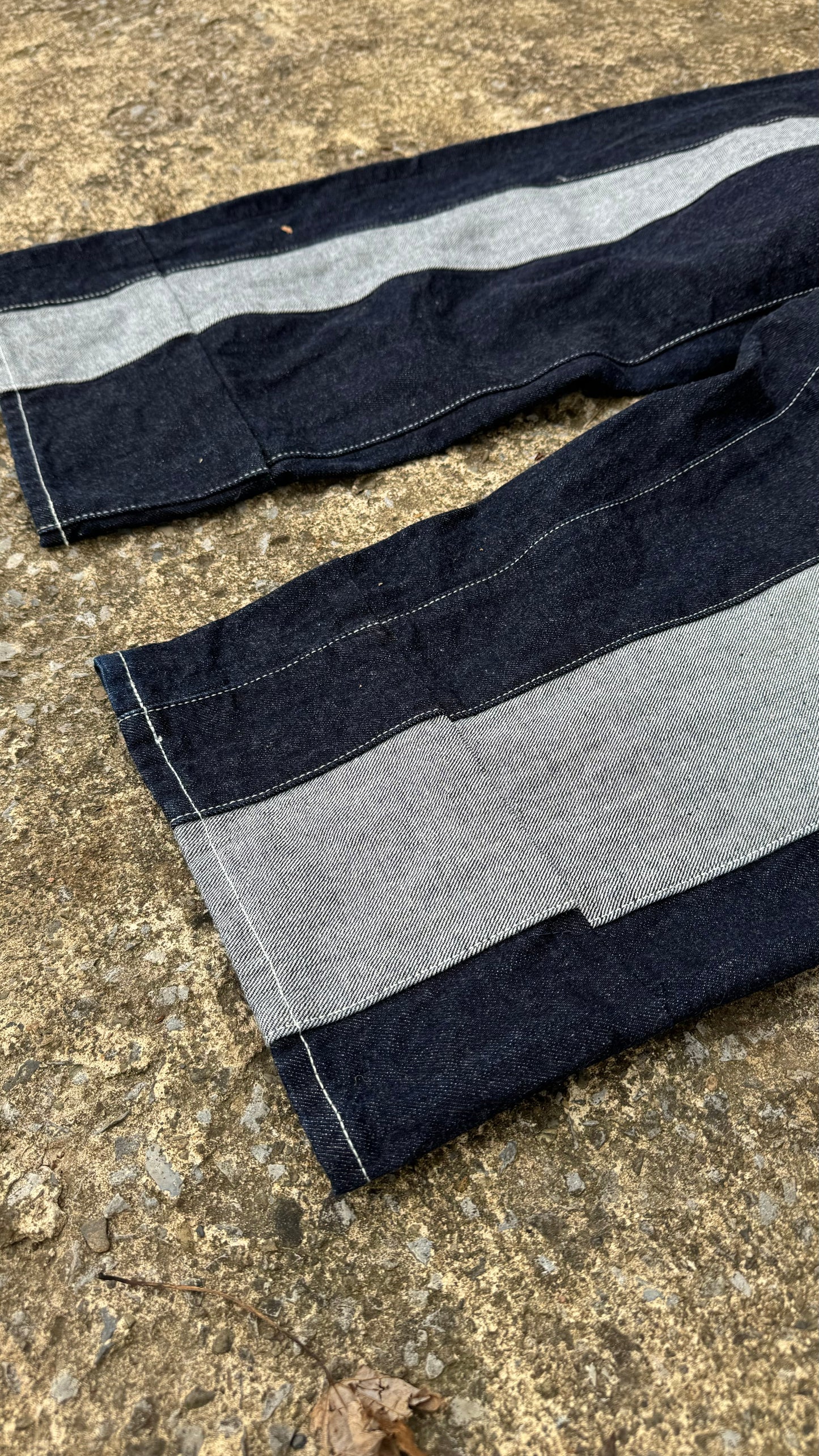 SUPREME PANELED BAGGY JEANS (30)