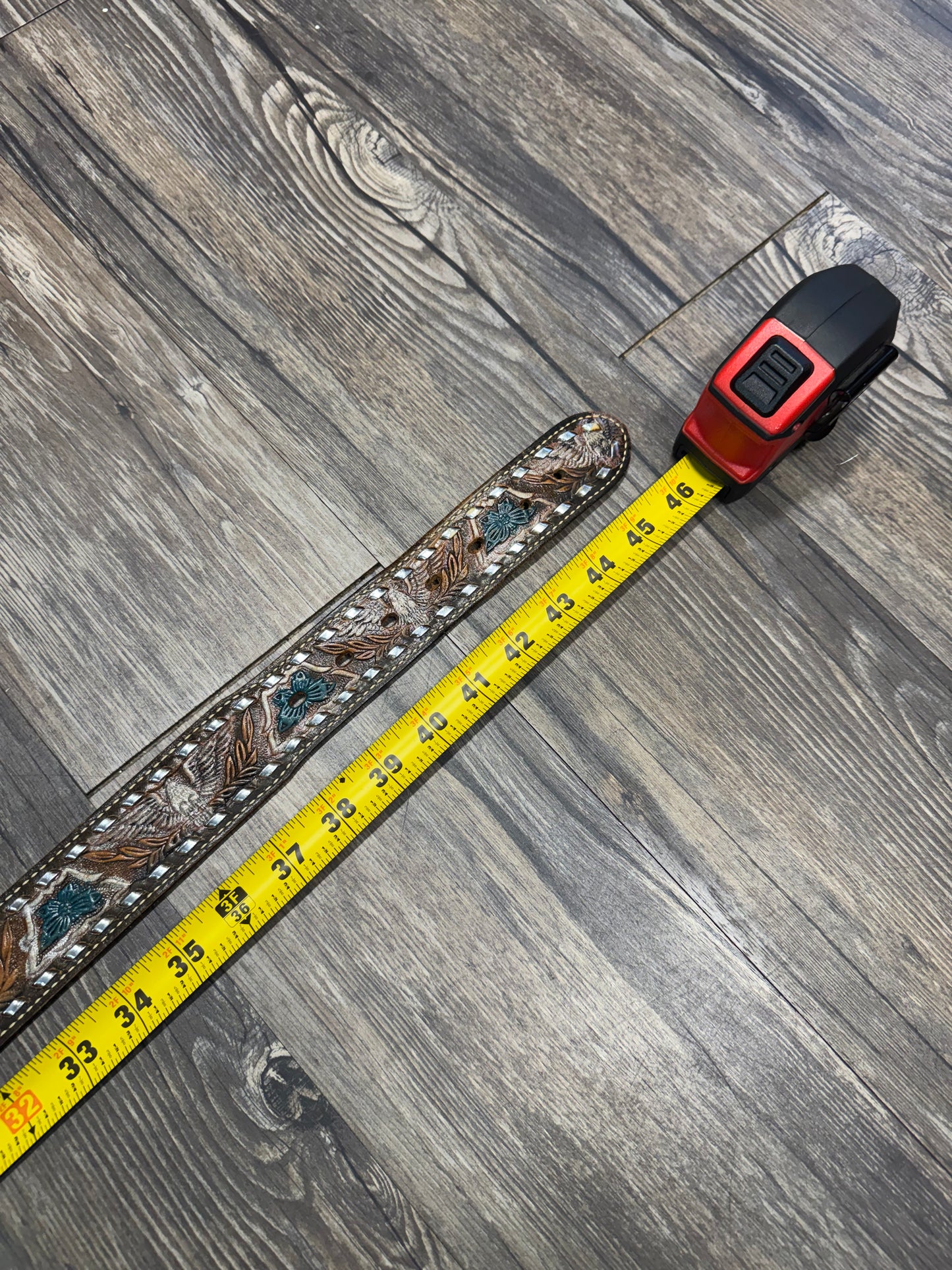 VINTAGE WESTERN STYLE BIG BUCKLE BELT (32-38)