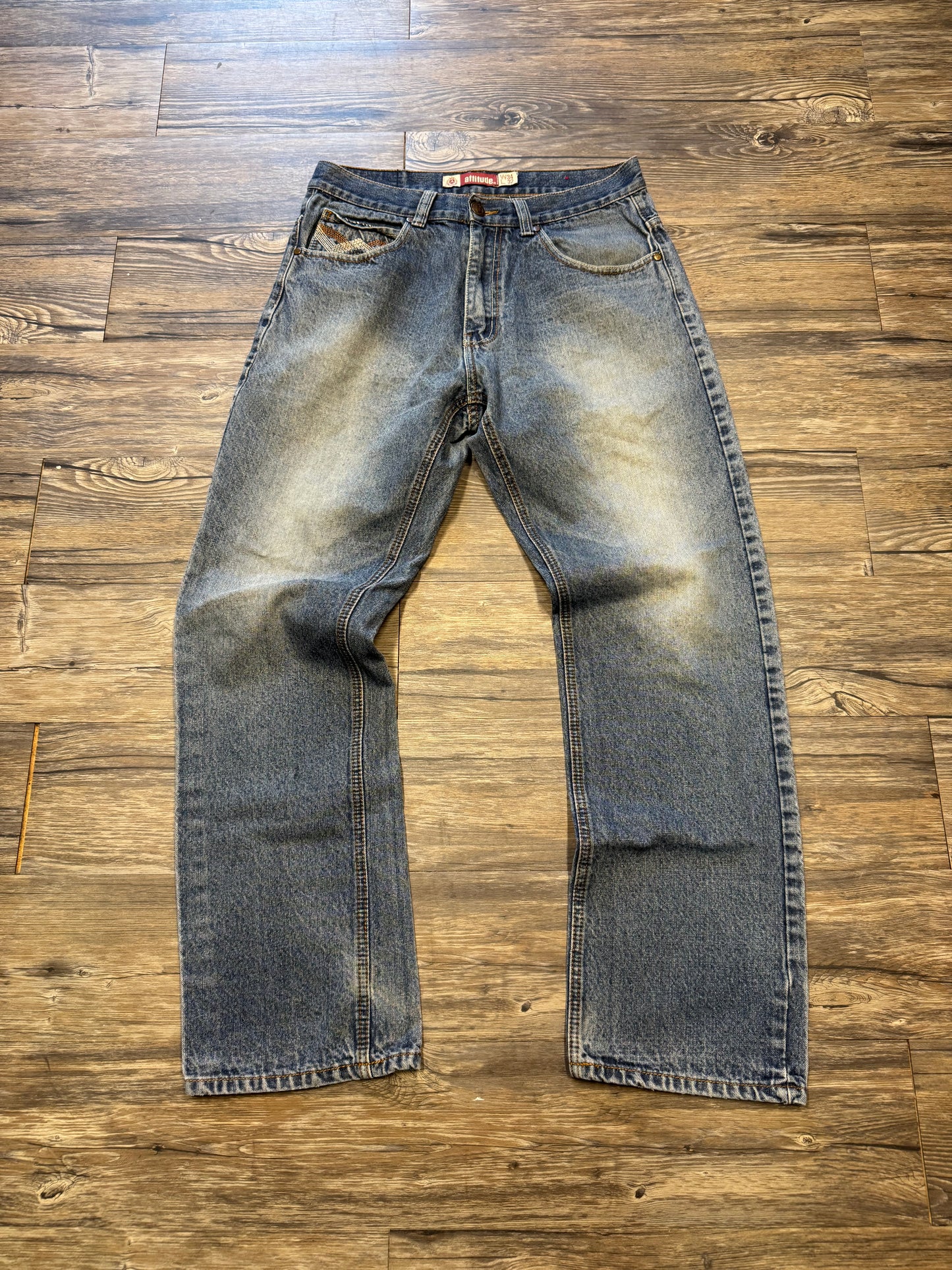 ATTITUDE BOOTCUT EMBROIDERED FADED JEANS (34x32)