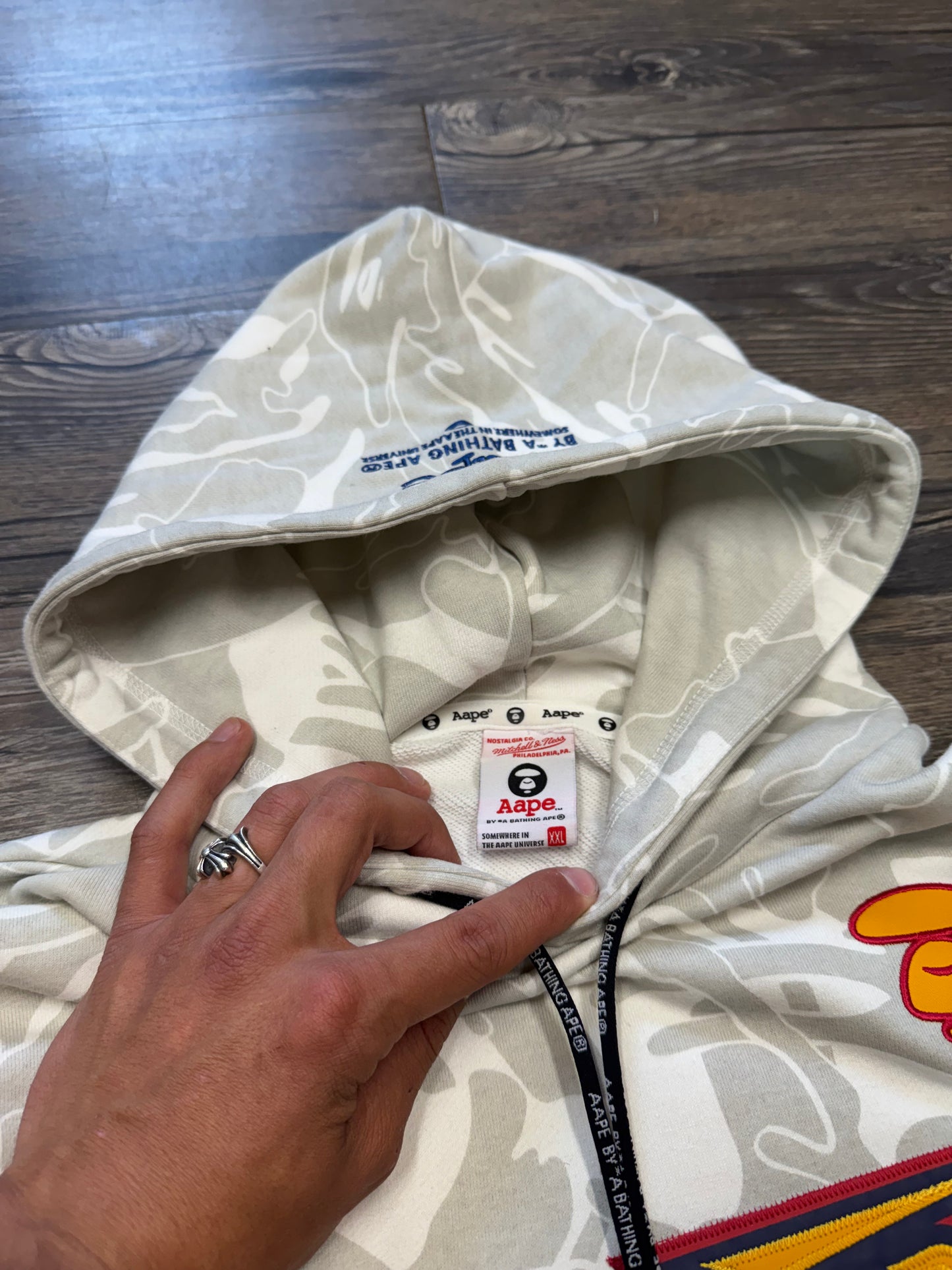 BAPE MITCHELL & NESS WARRIORS CAMO HOODIE (XXL)