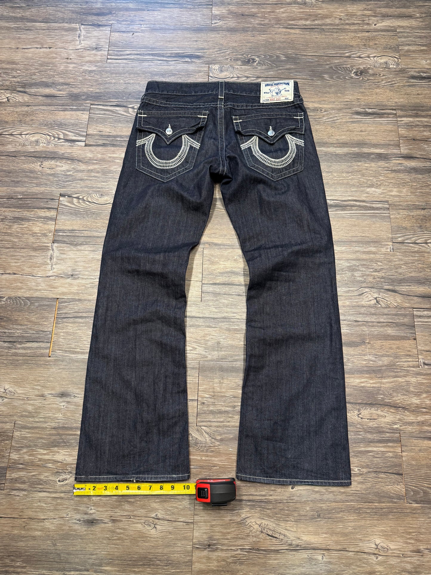 TRUE RELIGION BLACK FLAP POCKET BOOTCUT JEANS (34)