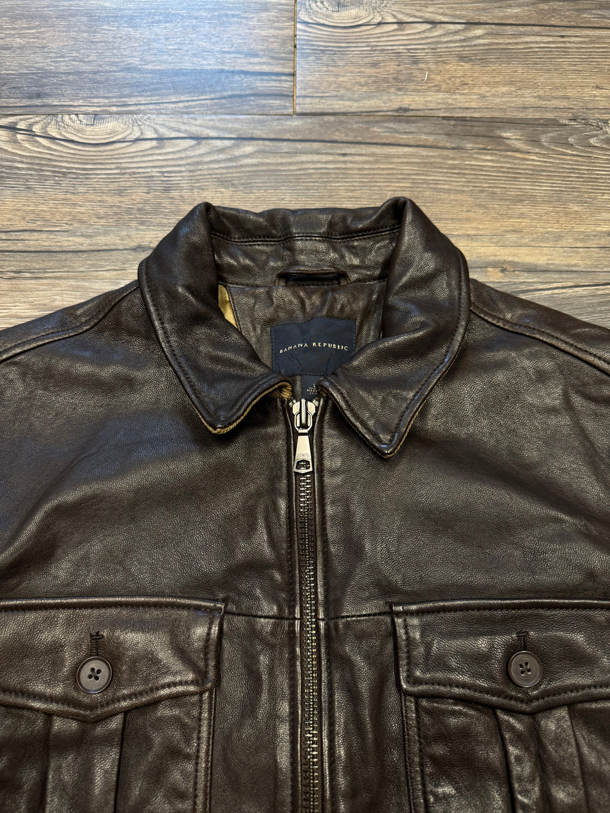 BANANA REPUBLIC POCKET COLLAR LEATHER JACKET (M)