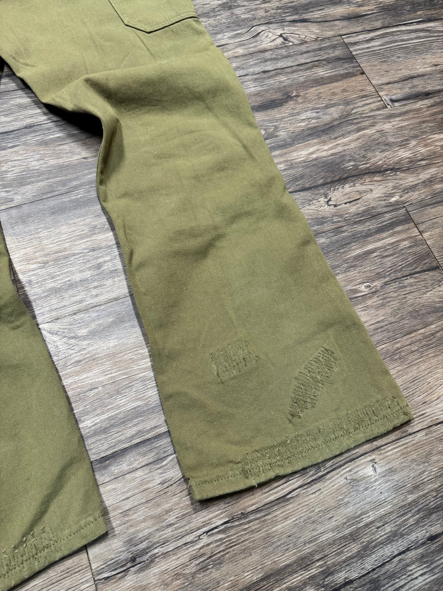 IHNOMUHNIT GREEN DOUBLE KNEE FLARES (36)