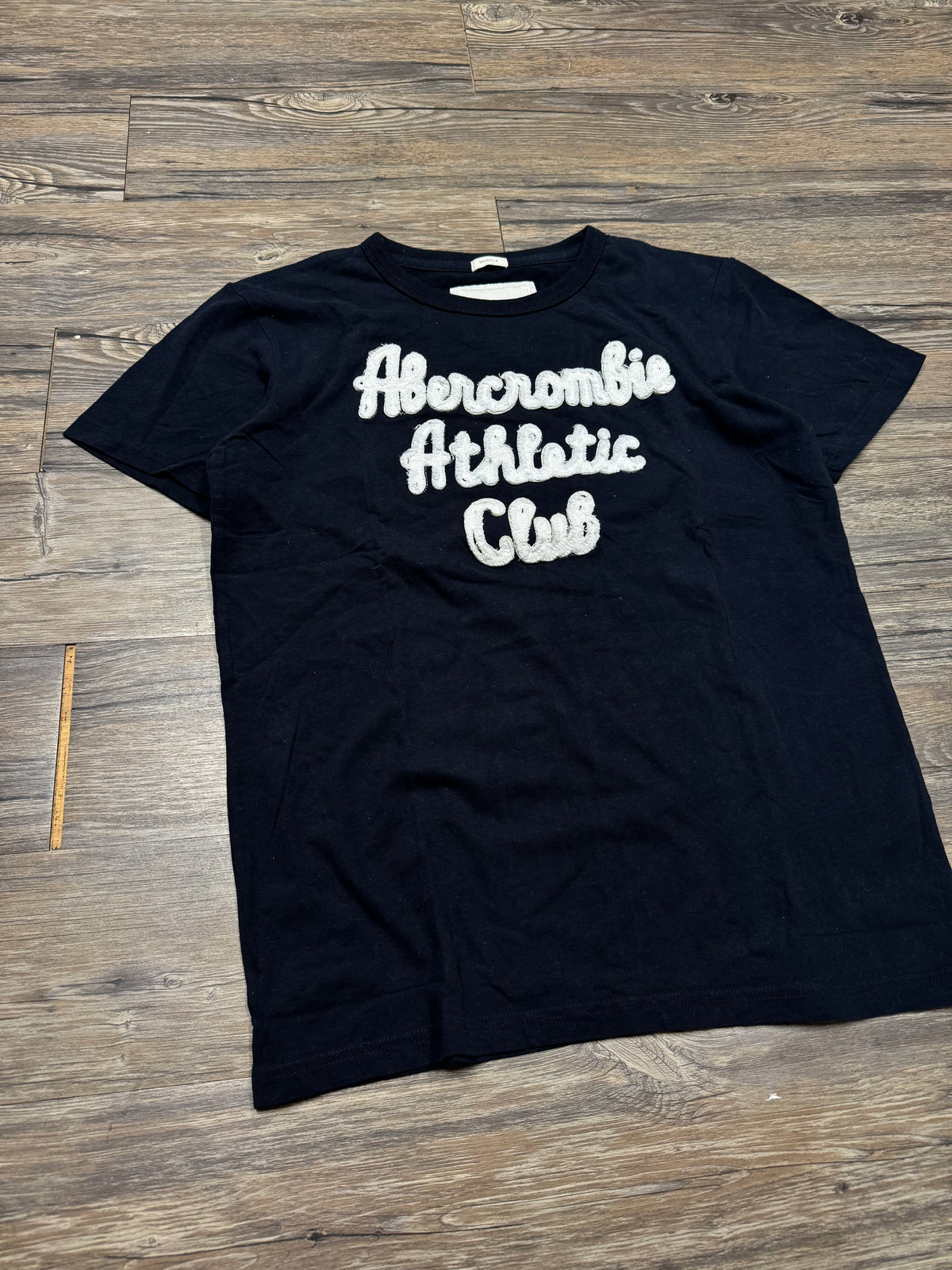 ABERCROMBIE & FITCH ATHLETIC CLUB T-SHIRT (L)
