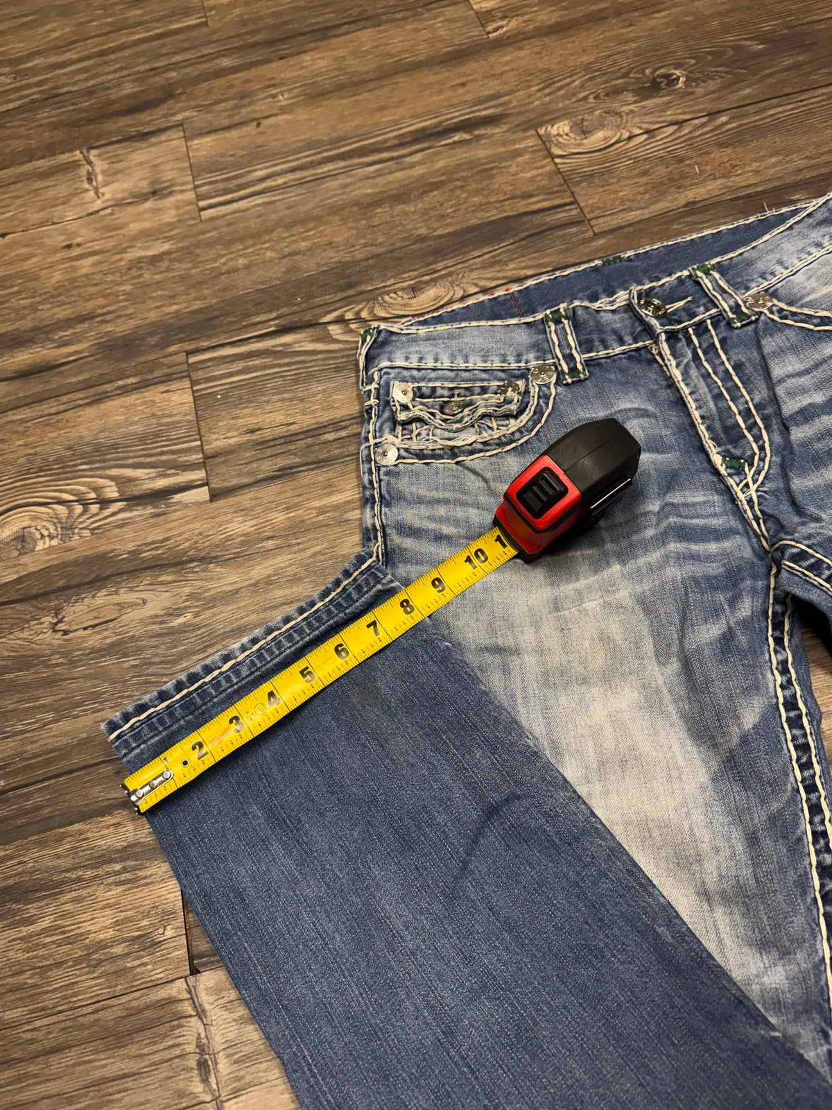 TRUE RELIGION STRAIGHT LEG RICKY SUPER-T STITCH JEANS (31)
