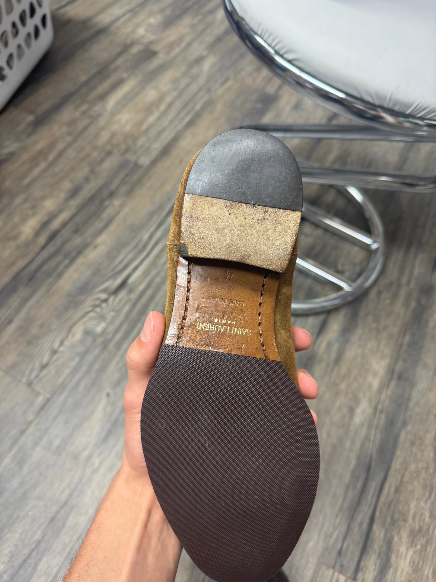 SAINT LAURENT WYATT CHELSEA BOOT (9)