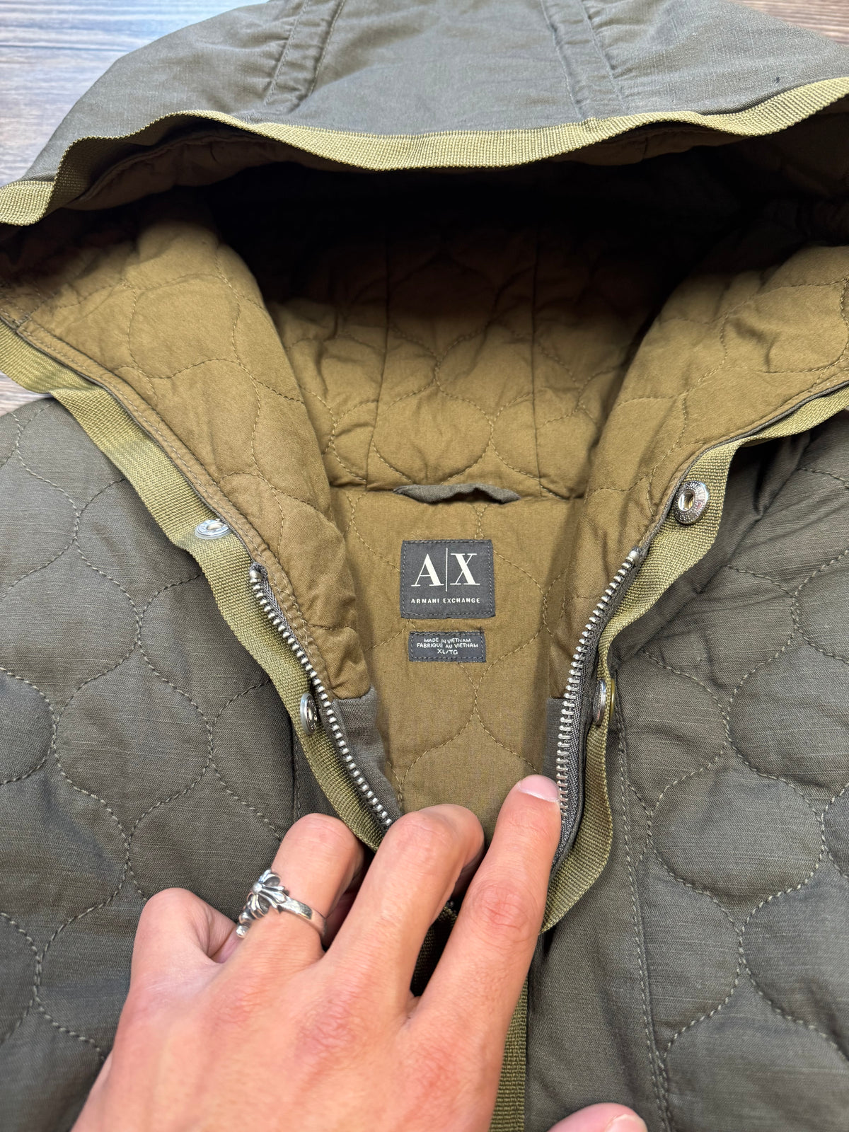 2000’s ARMANI EXCHANGE QUILTED ZIP UP BOMBER JACKET (XL)