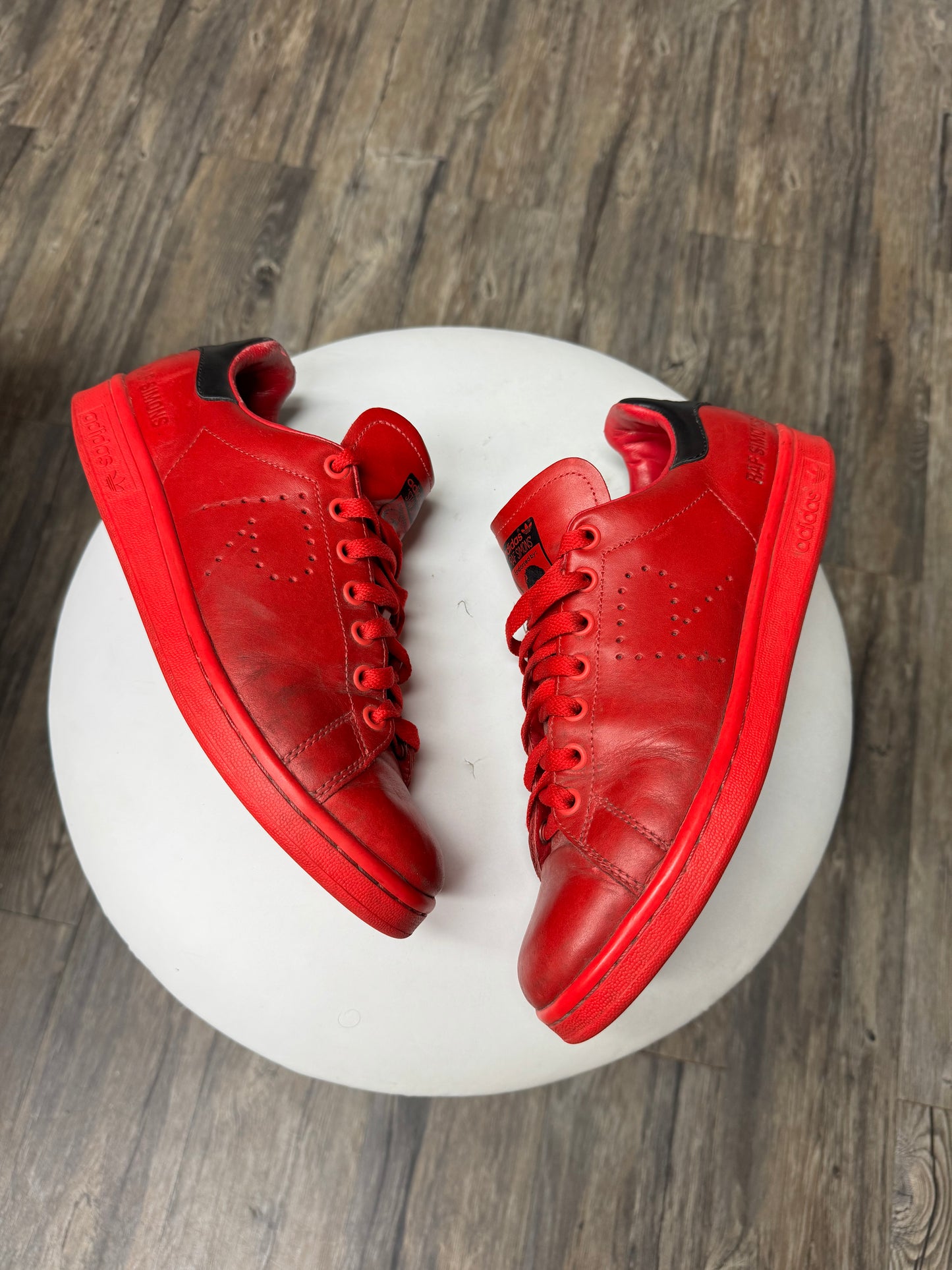 RAF SIMONS X STAN SMITHS SATIN RED LOW TOP SNEAKER (8.5)