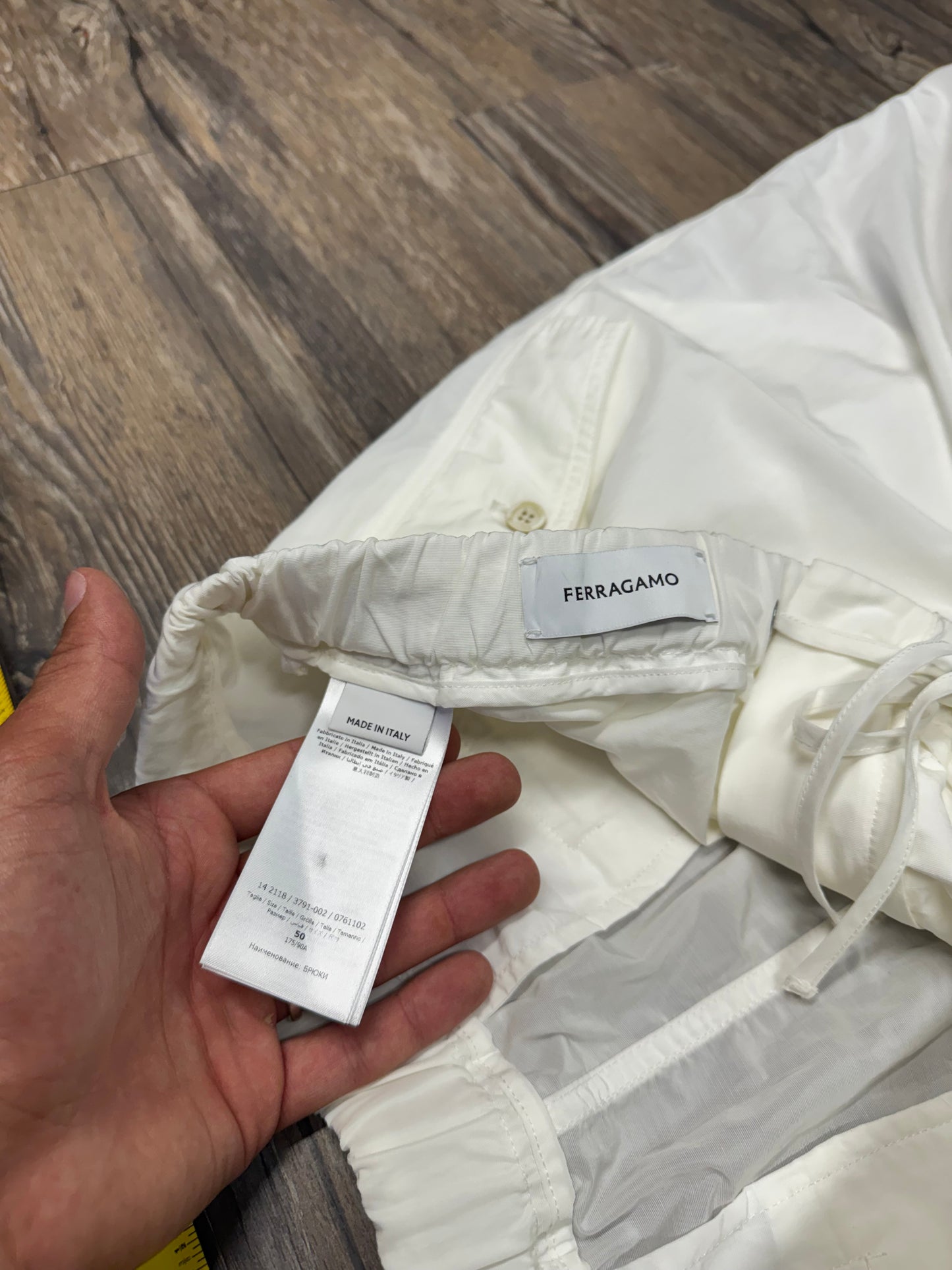 SALVATORE FERRAGAMO LIGHTWEIGHT CONVERTIBLE BAGGY PANTS (33)