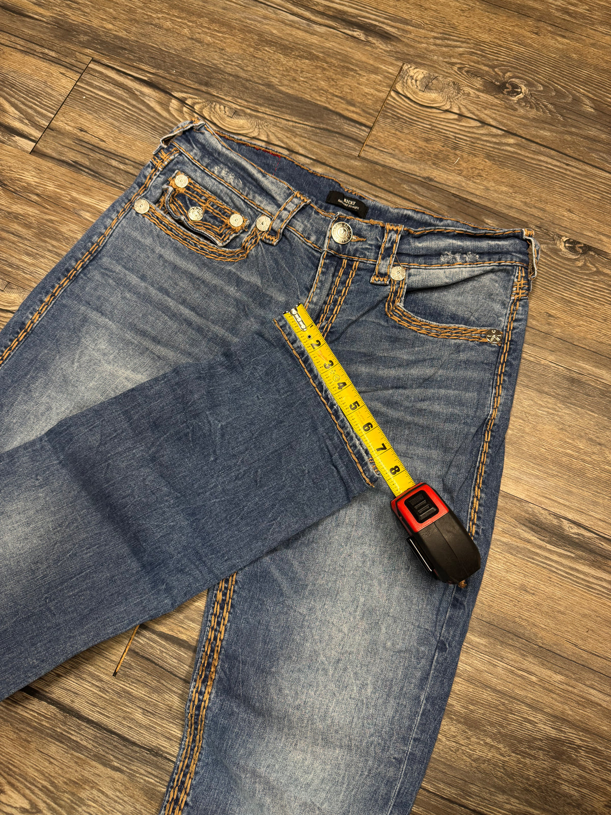 TRUE RELIGION RICKY RELAXED STRAIGHT BROWN STITCH JEANS (31)