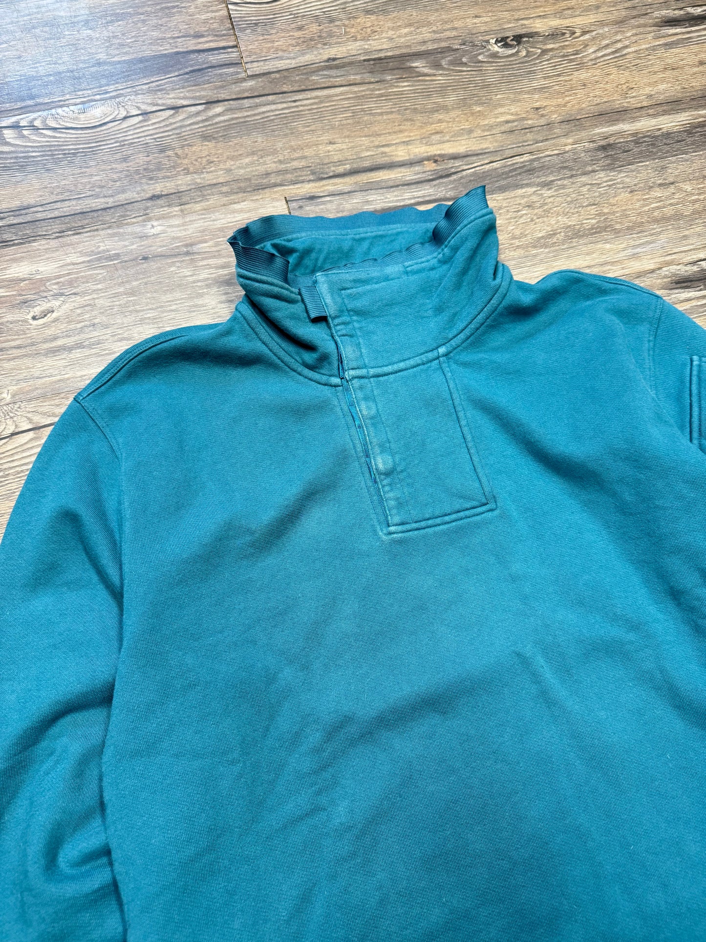 C.P. COMPANY UTILITY QUARTER BUTTON UP SWEATER (M)