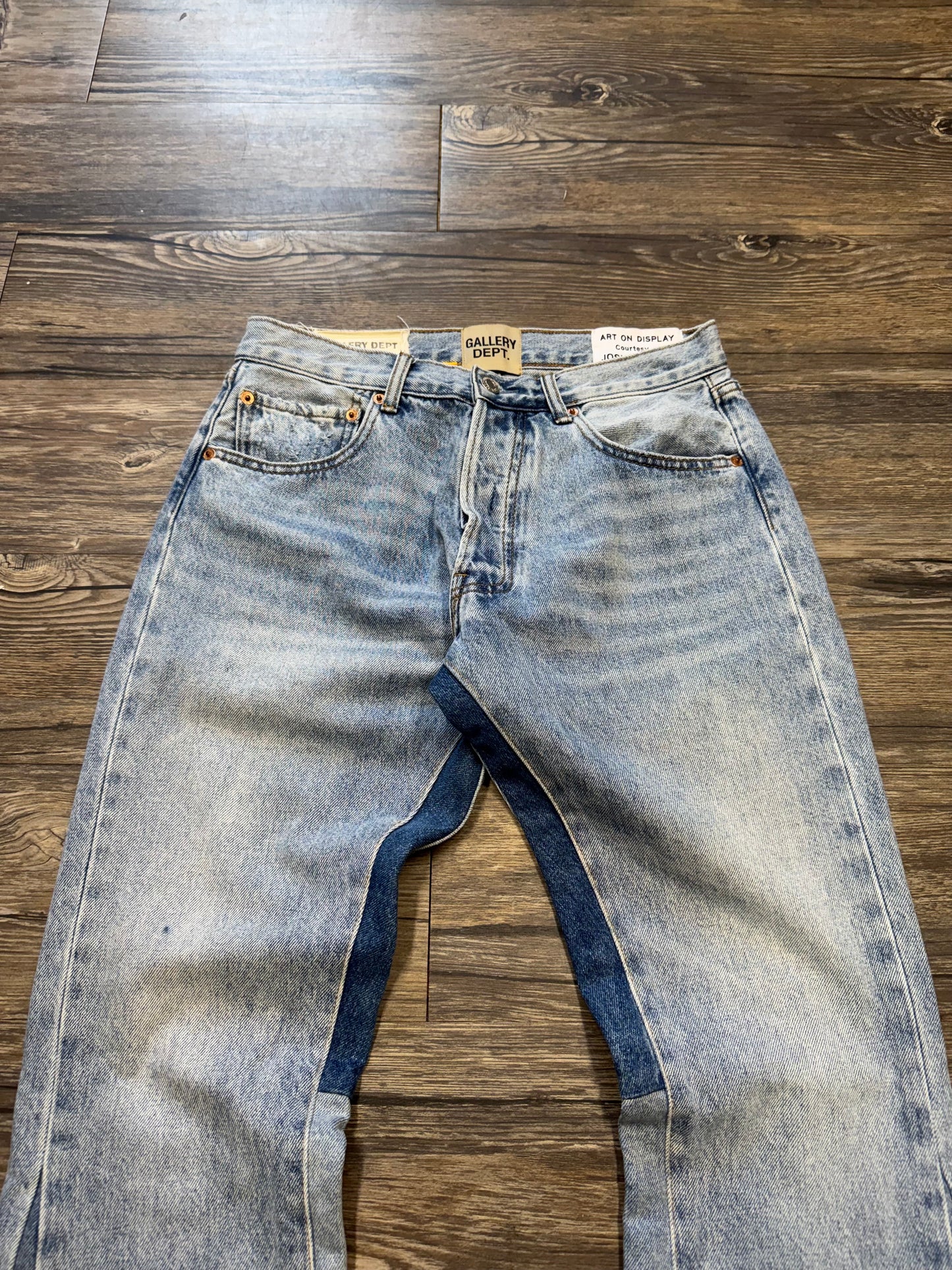 GALLERY DEPT LA FLARE LIGHTWASH JEANS (29)