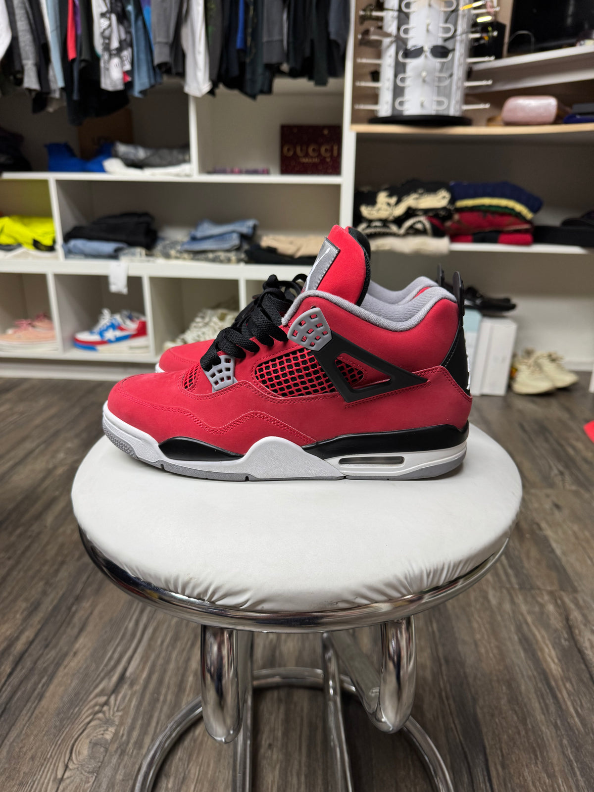 AIR JORDAN 4 RETRO TORO BRAVO (10.5)
