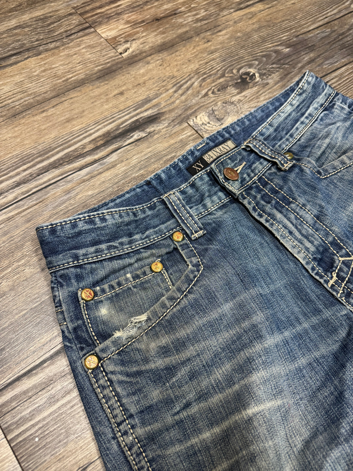 XRAY FADED & DISTRESSED BOOTCUT DENIM JEANS (34)