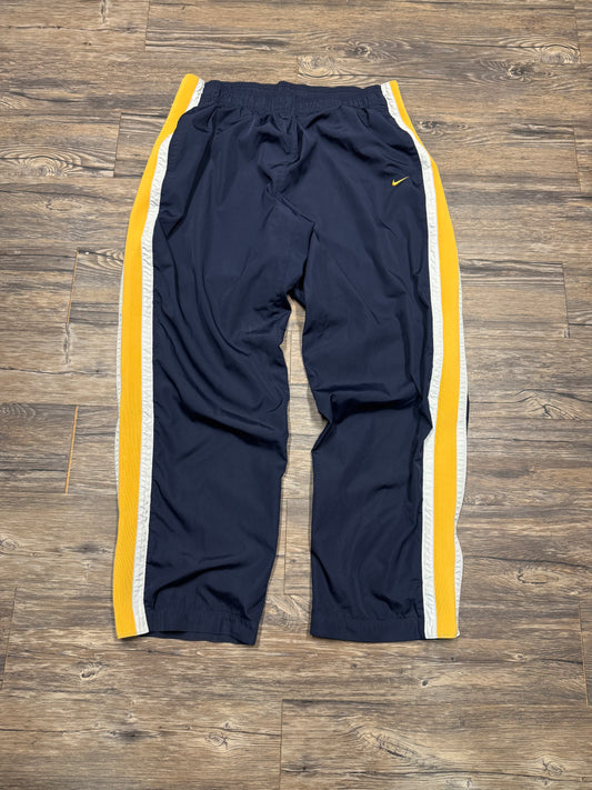 VTG 00’s TEAR AWAY NIKE PANTS (L)