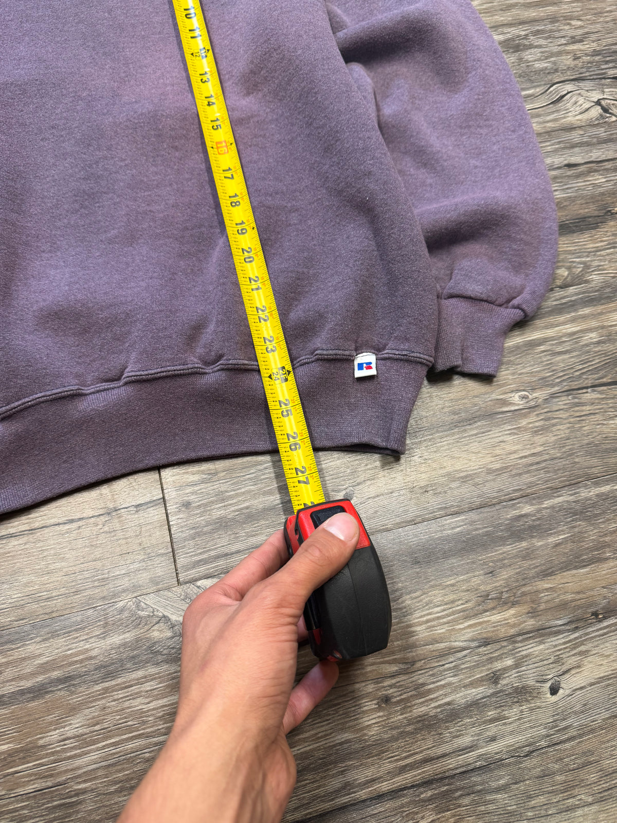 RUSSELL SUN FADED MAGENTA CREWNECK (L)