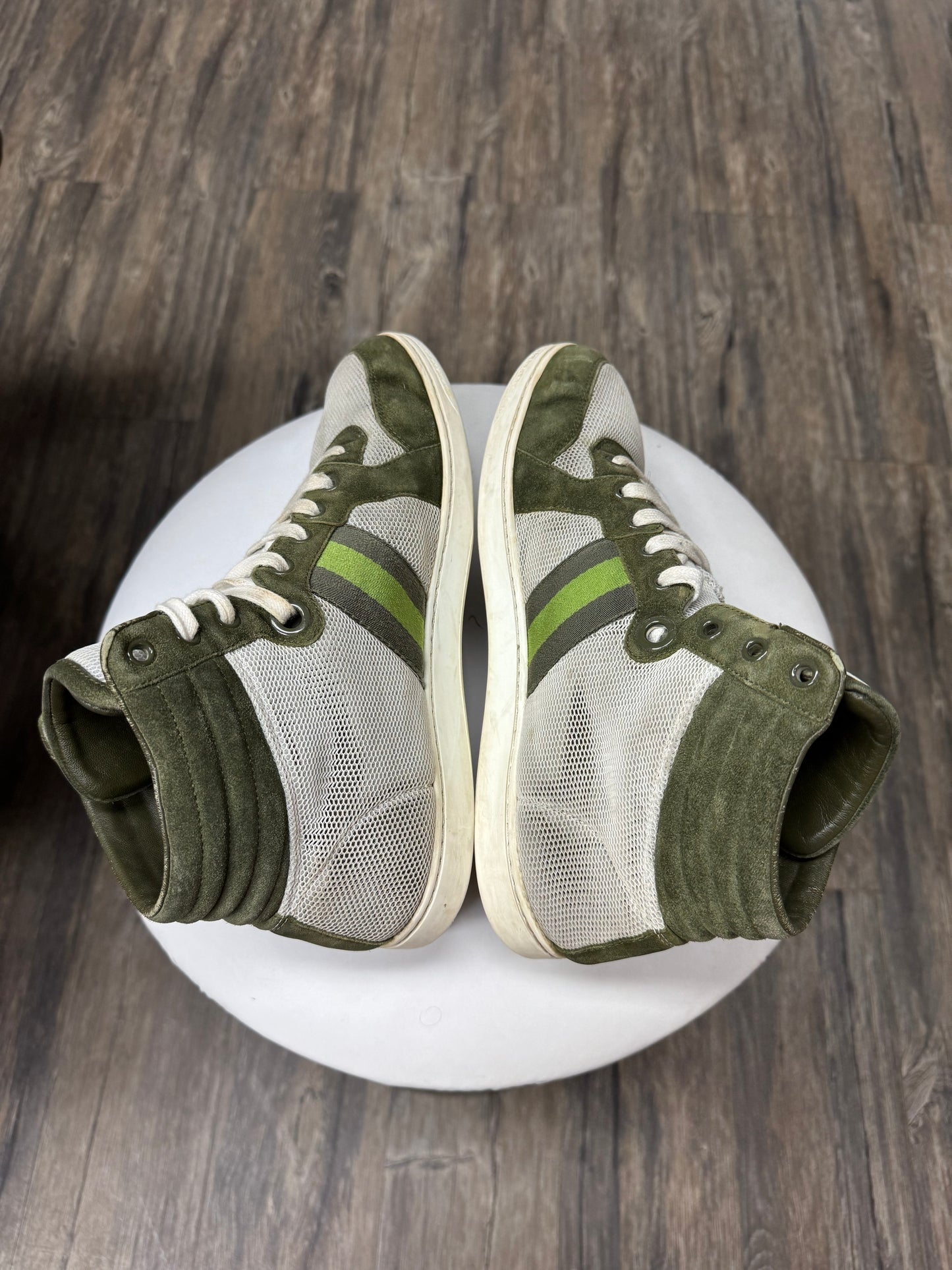 GUCCI SUEDE/MESH DAPPER HI-TOP SNEAKERS (41)