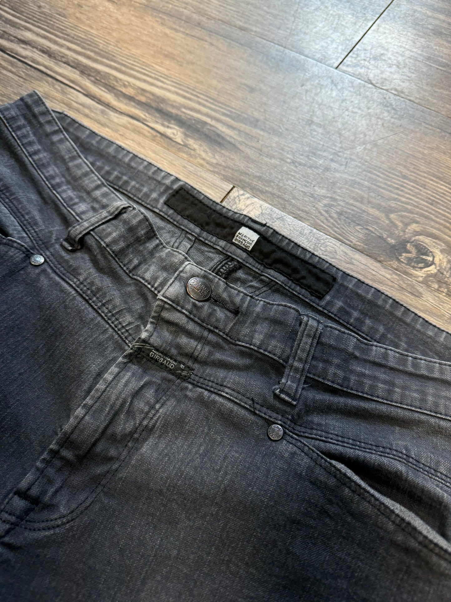 MARITHE & FRANCOIS GIRBAUD VINTAGE DARK DISTRESSED DENIM (32)