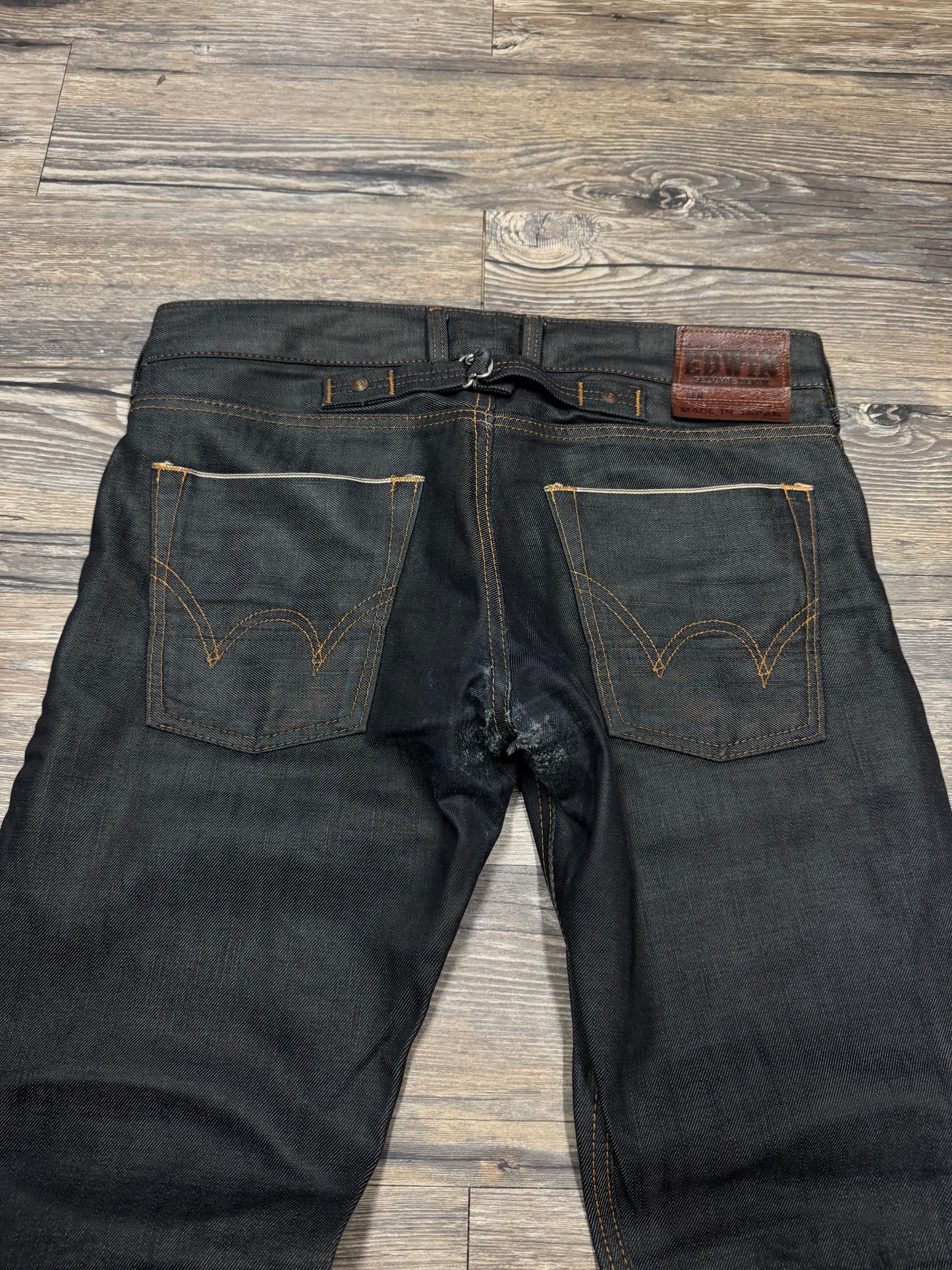 EDWINS SELVEDGE STONEWASH REPAIRED JEANS (30x32)