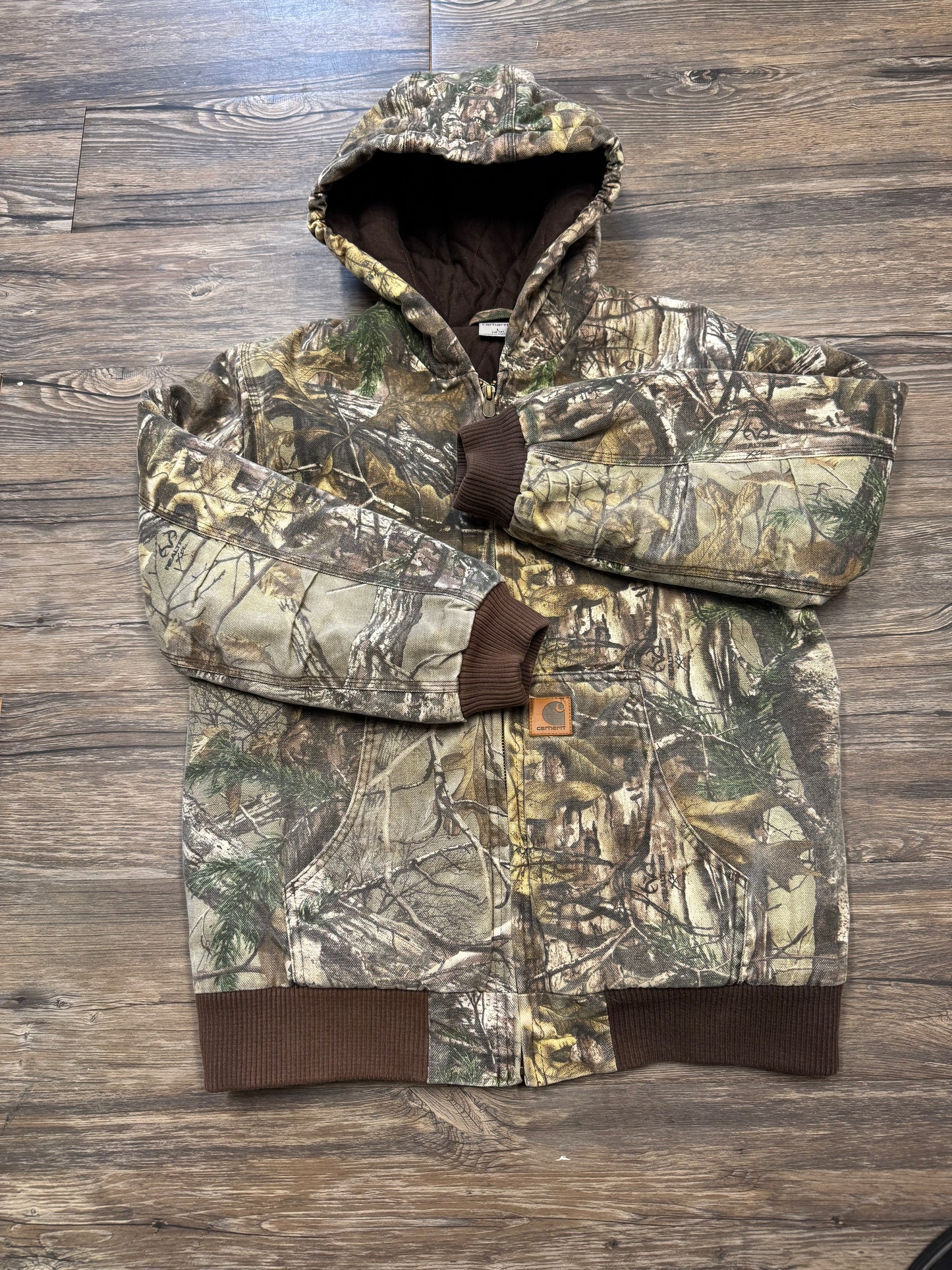 CARHARTT CAMO DISTRESSED WORK JACKET (S)