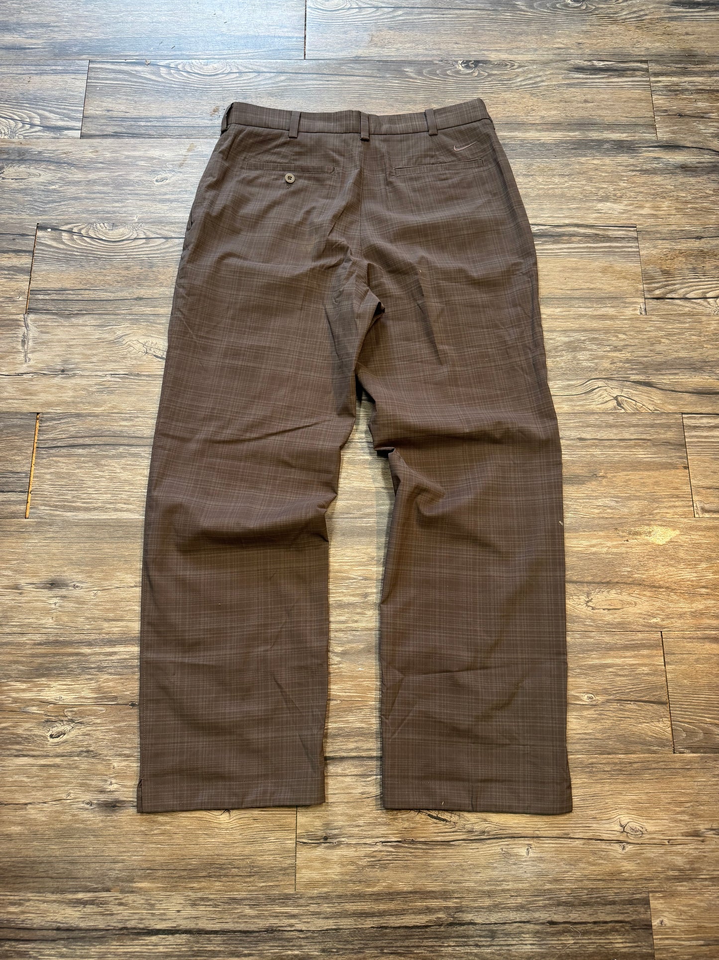 NIKE GOLF PLAID SUIT PANTS (33)