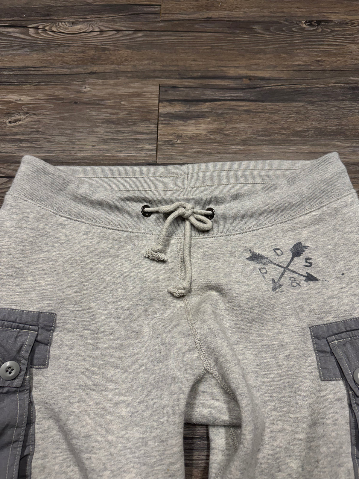 POLO RALPH LAUREN DENIM & SUPPLY CARGO SWEAT SHORTS (S)