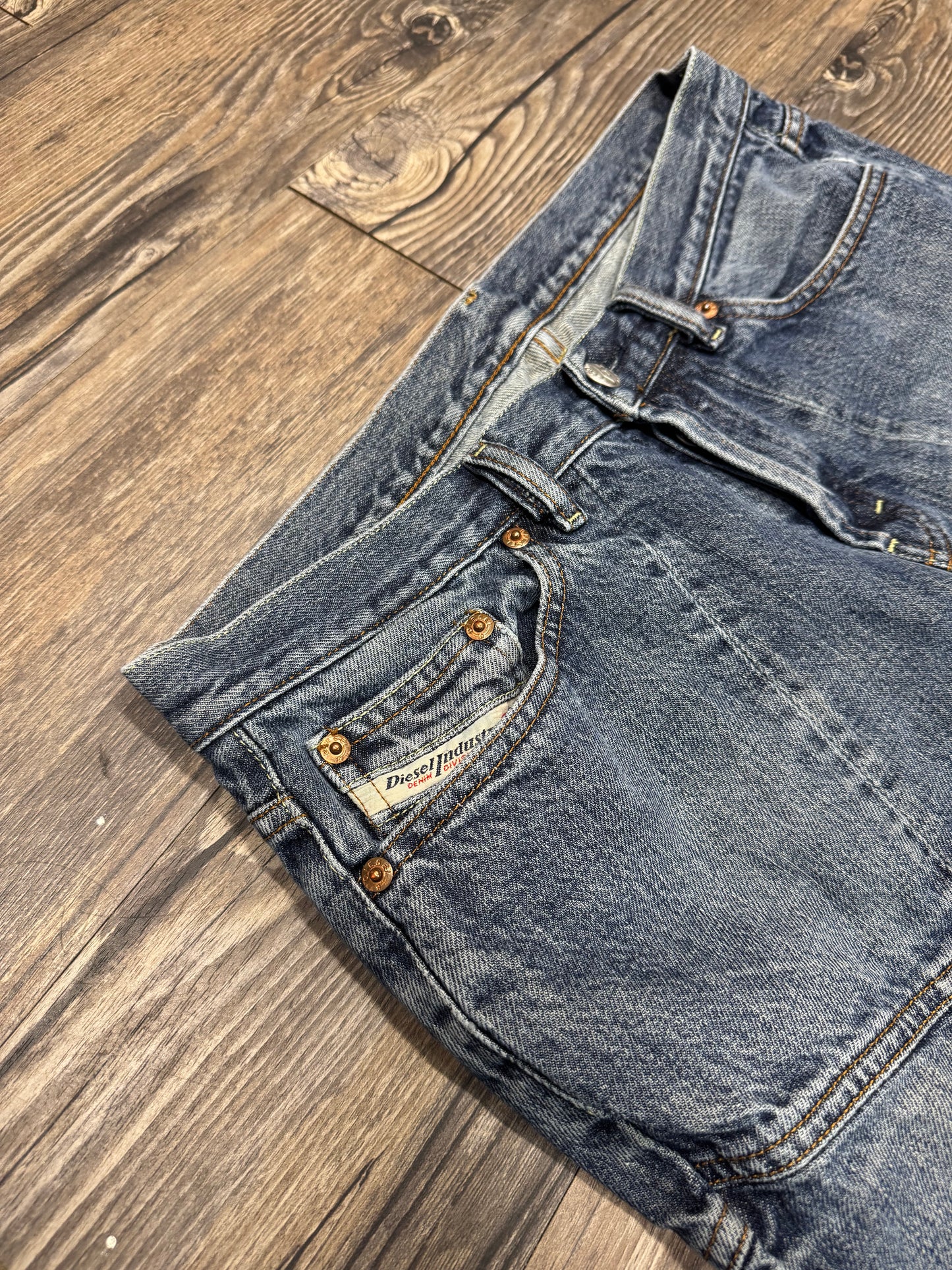 DIESEL PATCHWORK FLARE JEANS (32x31)