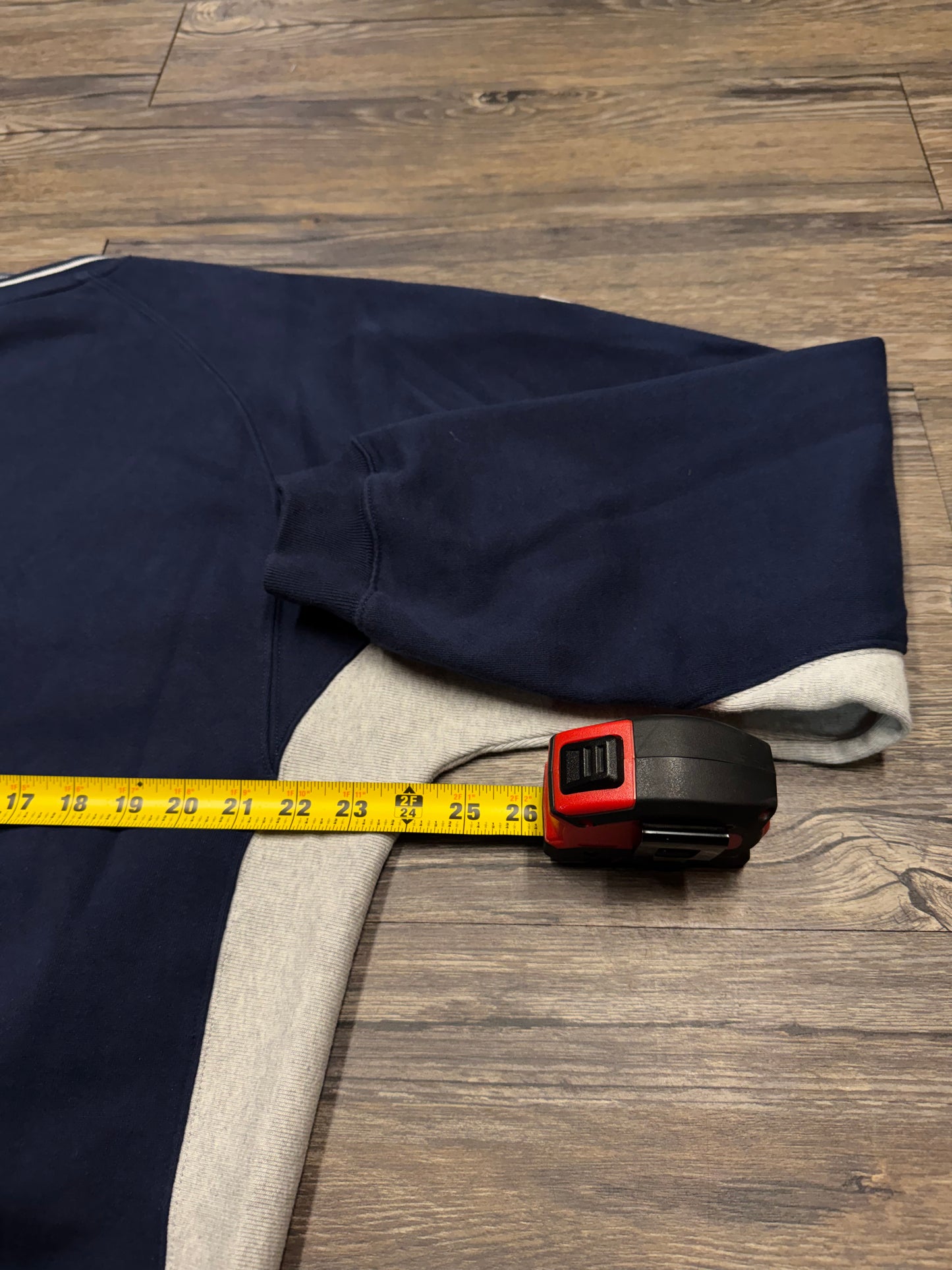 PALACE SS25 ‘TORA TORA’ CREWNECK (L)