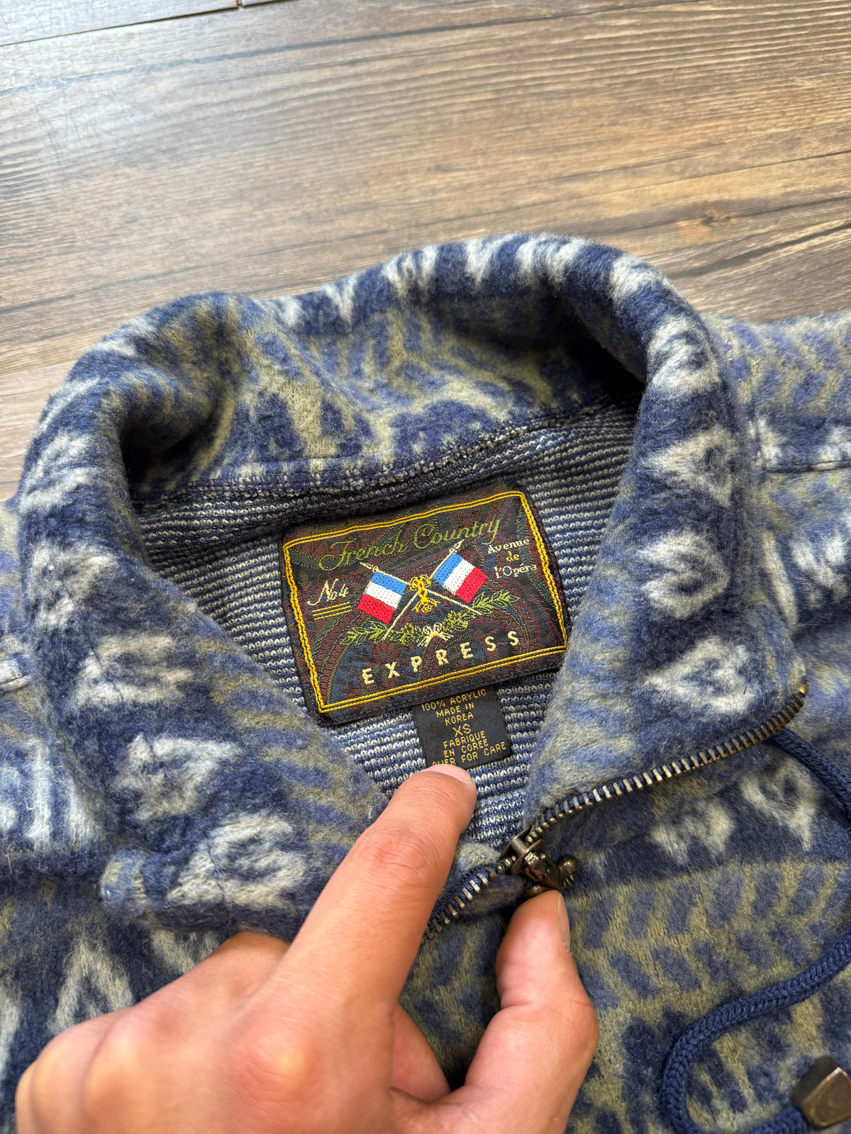 FRENCH COUNTRY EXPRESS AZTEC FLEECE QUARTER ZIP (XS)